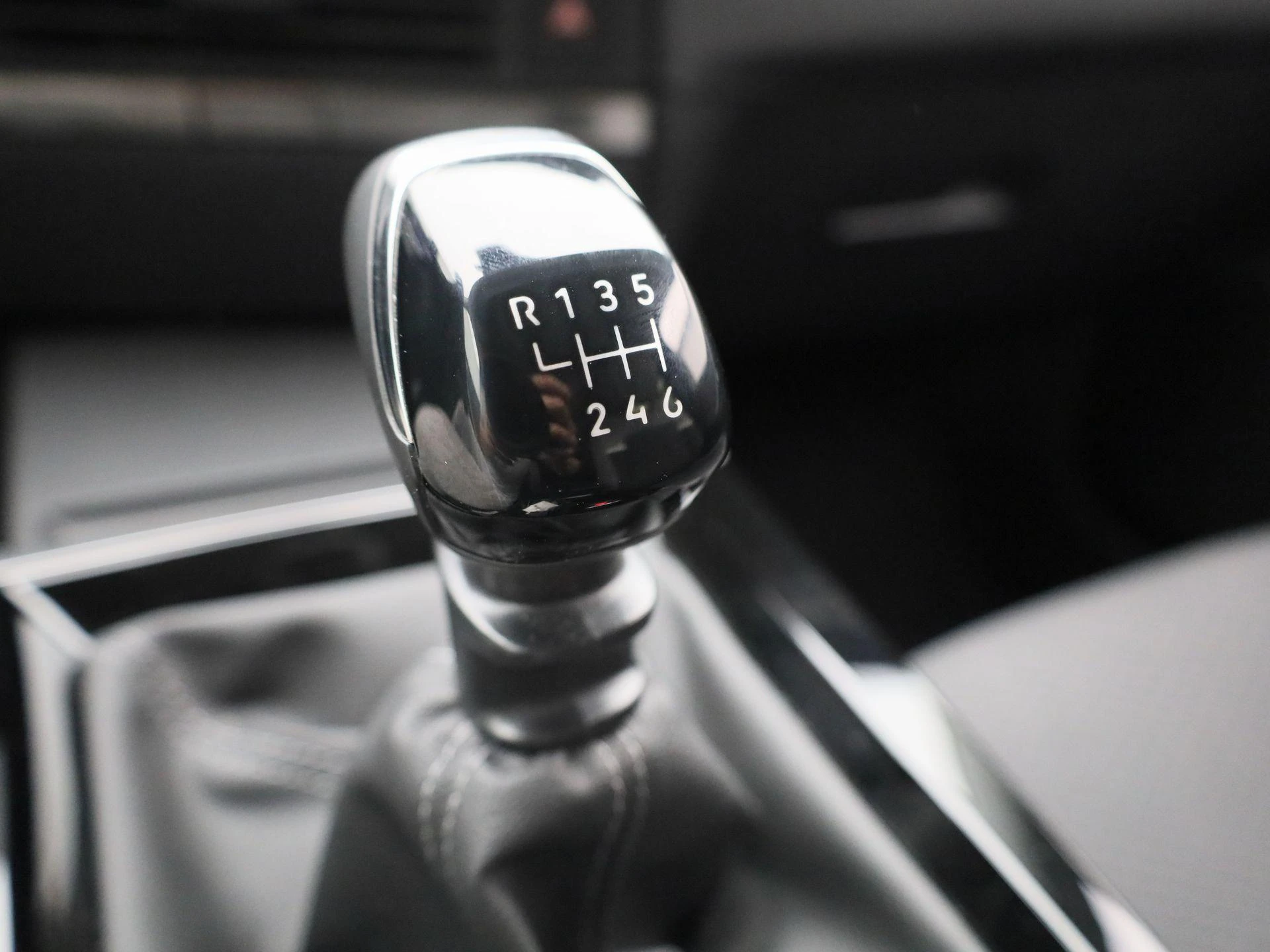 Opel-Astra-image-24