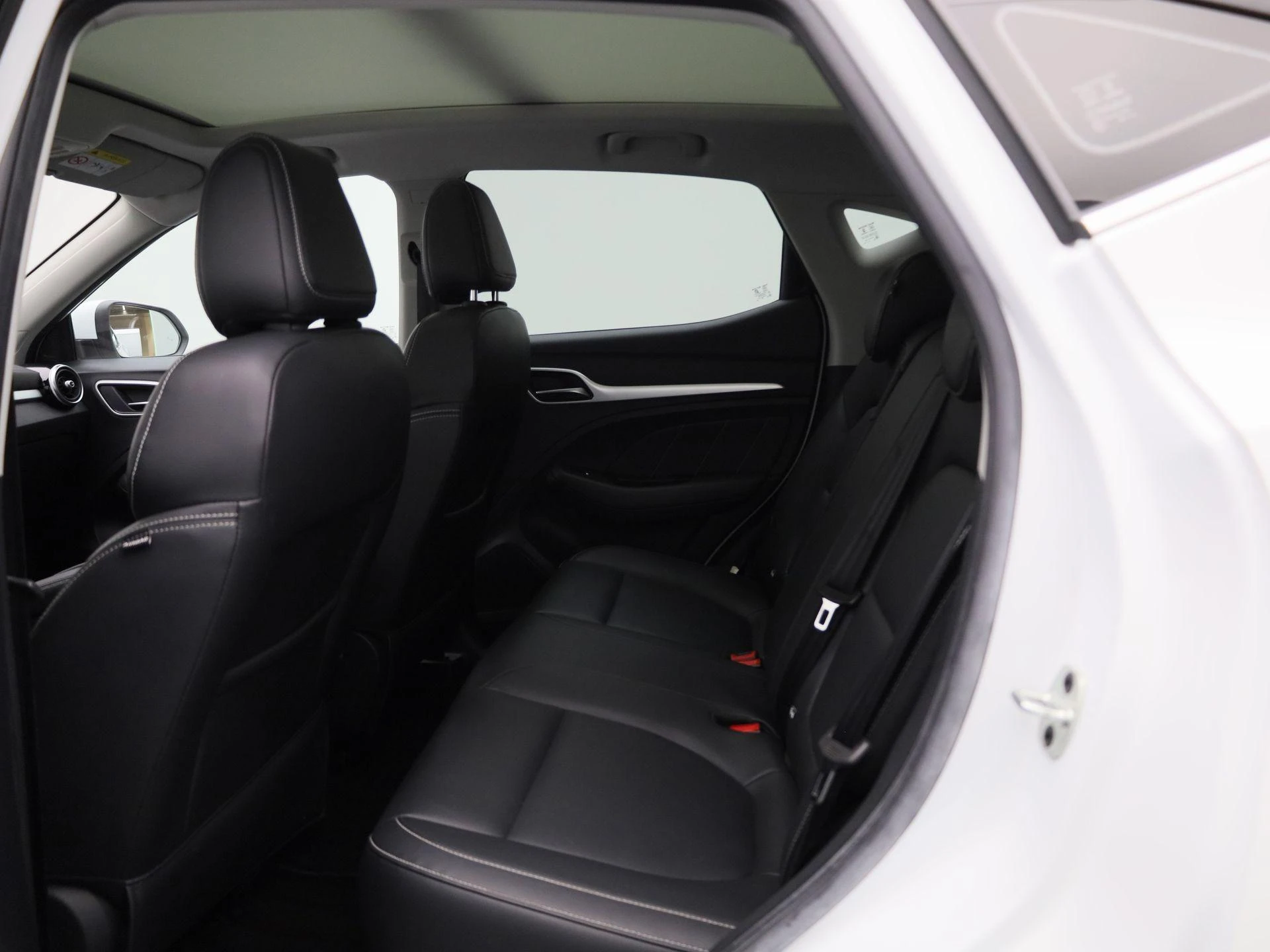 MG-ZS EV-image-9