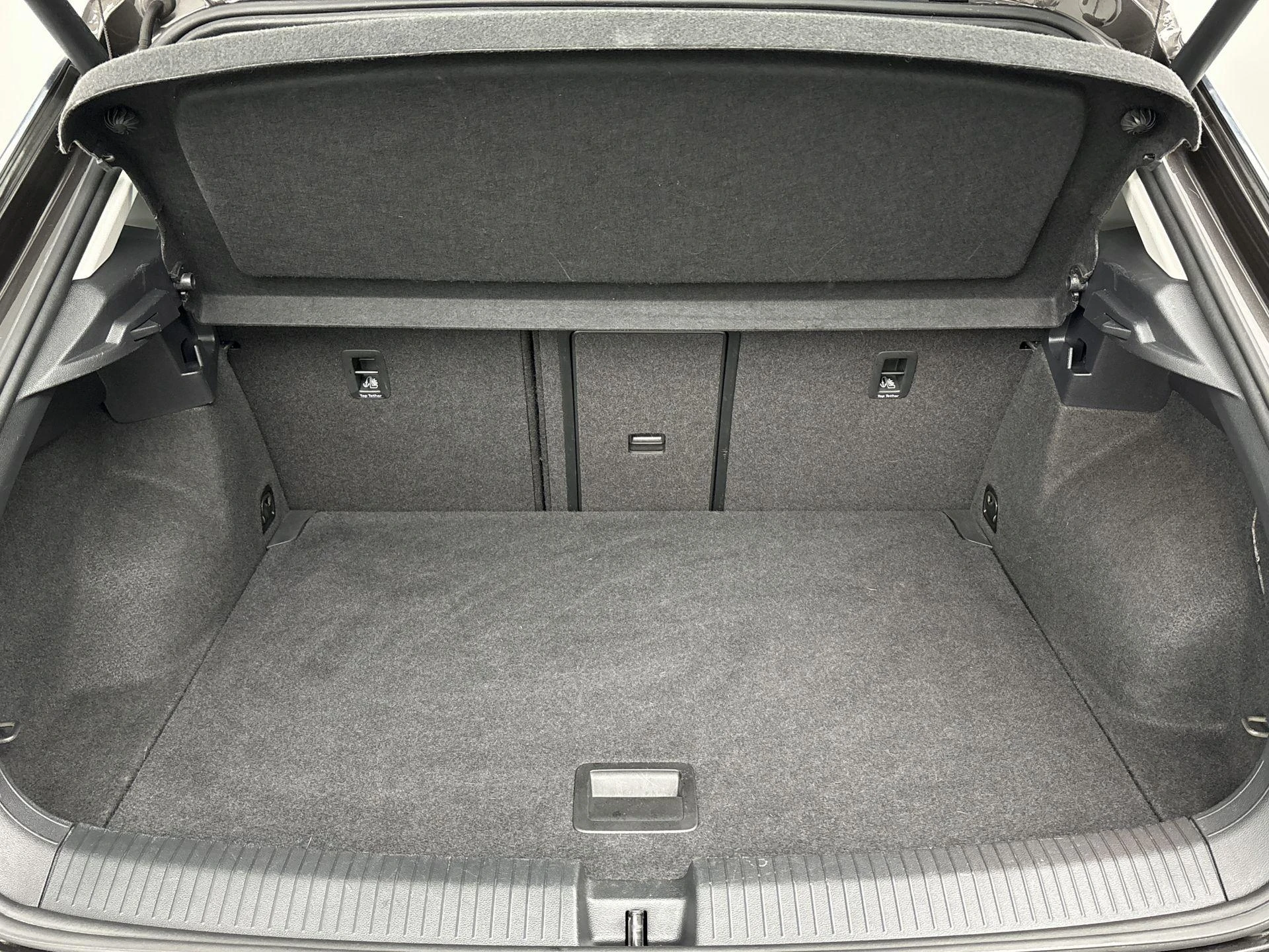 Volkswagen-T-Roc-image-22
