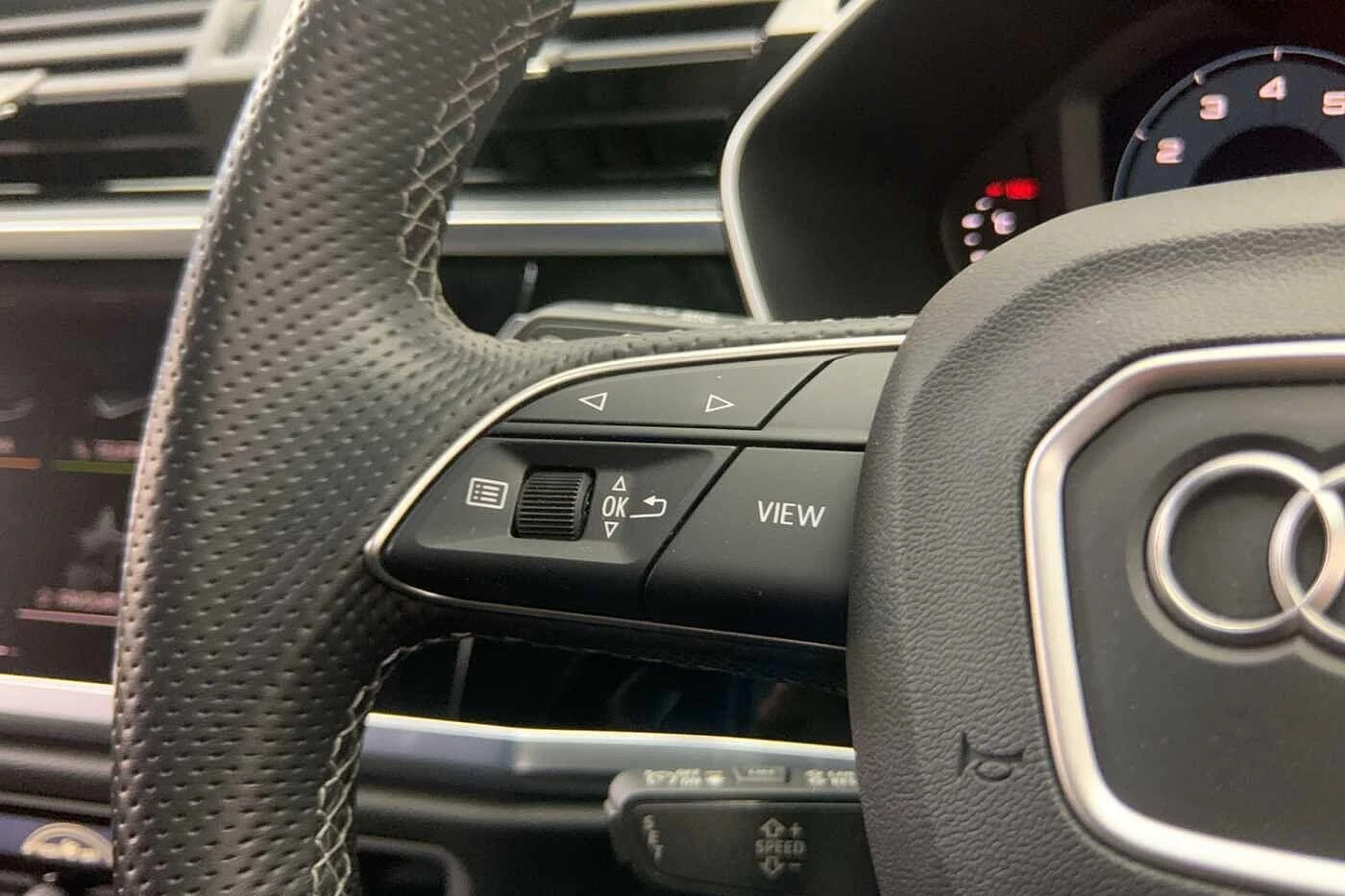 Audi-Q3-image-28