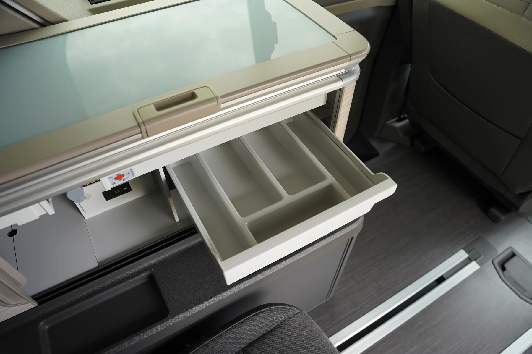 Volkswagen-California-image-32