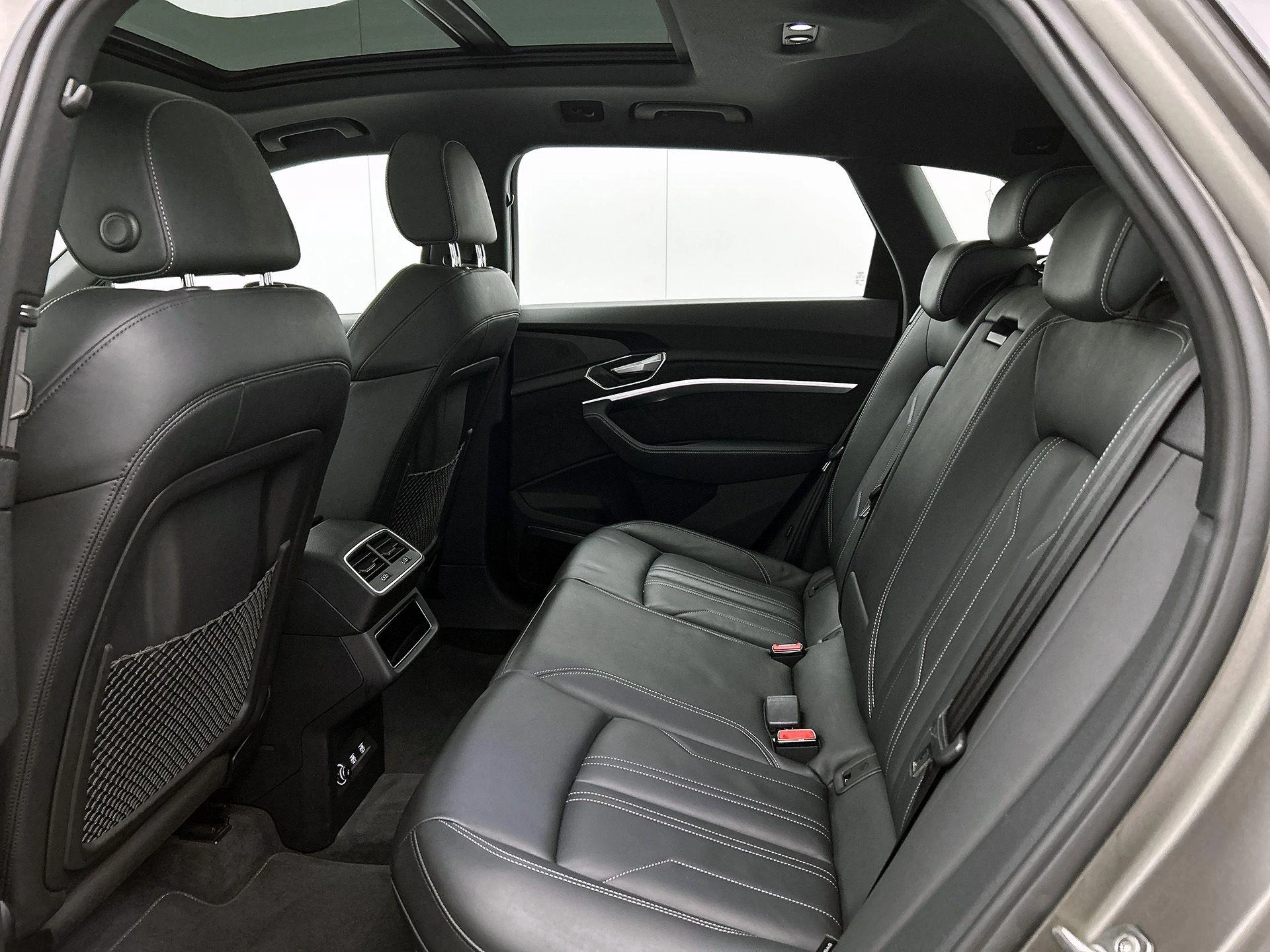 Audi-e-tron-image-28