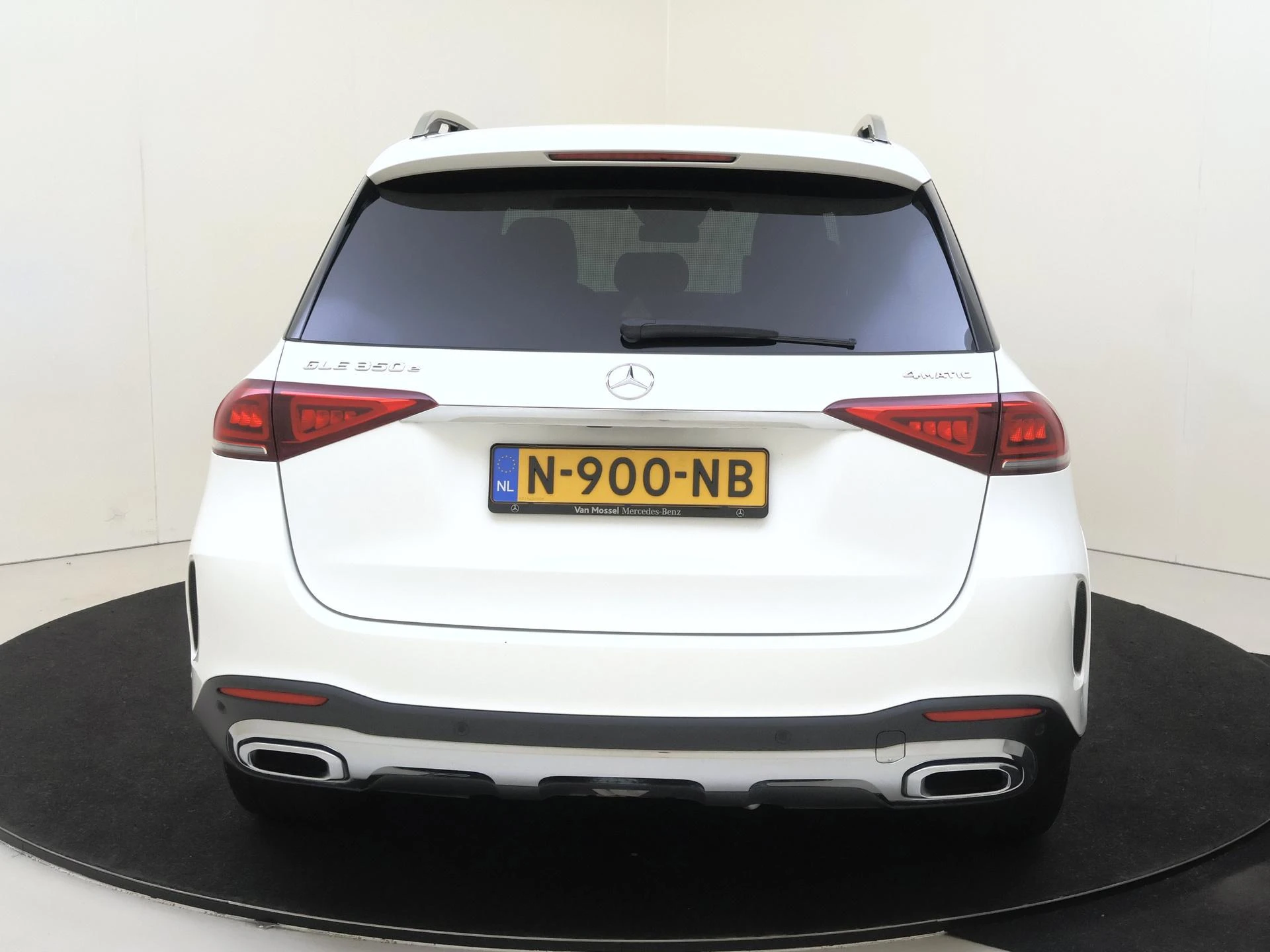 Mercedes-Benz-GLE-image-6