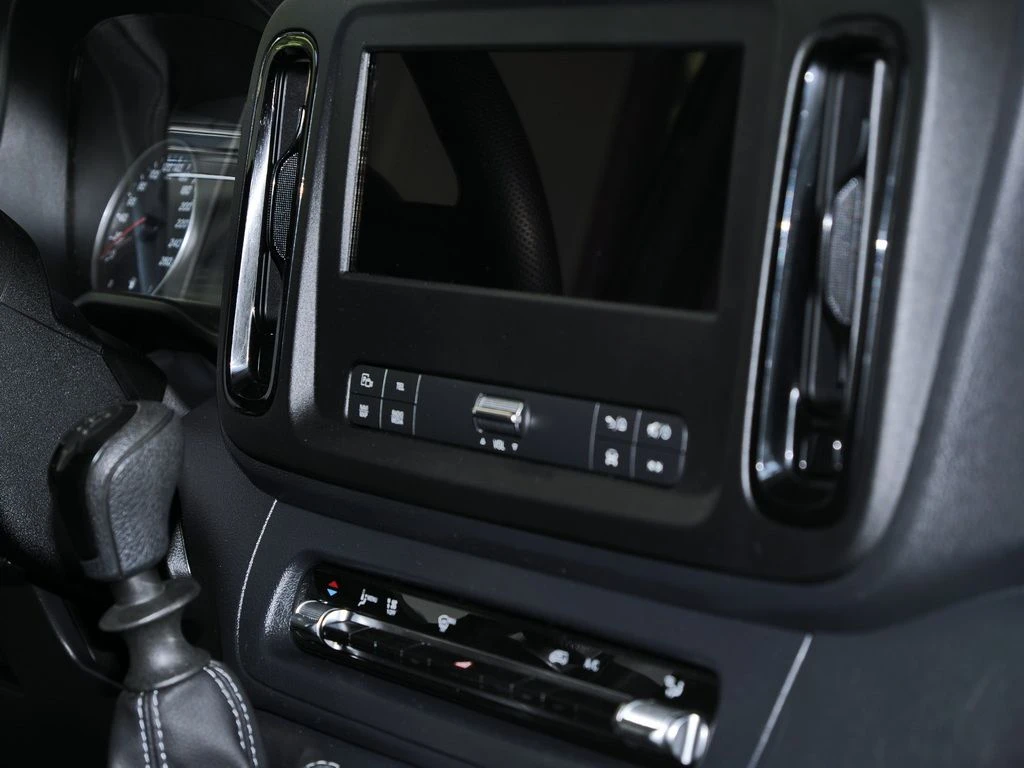 Mercedes-Benz-Vito 116-image-8