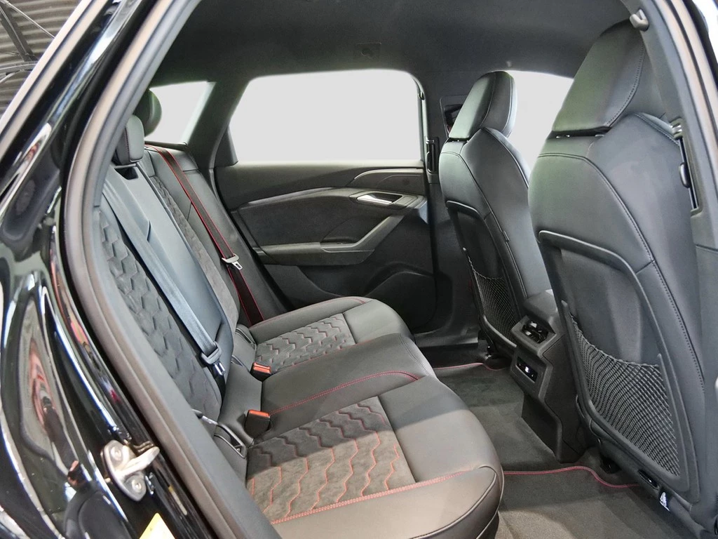 Audi-A6-image-9