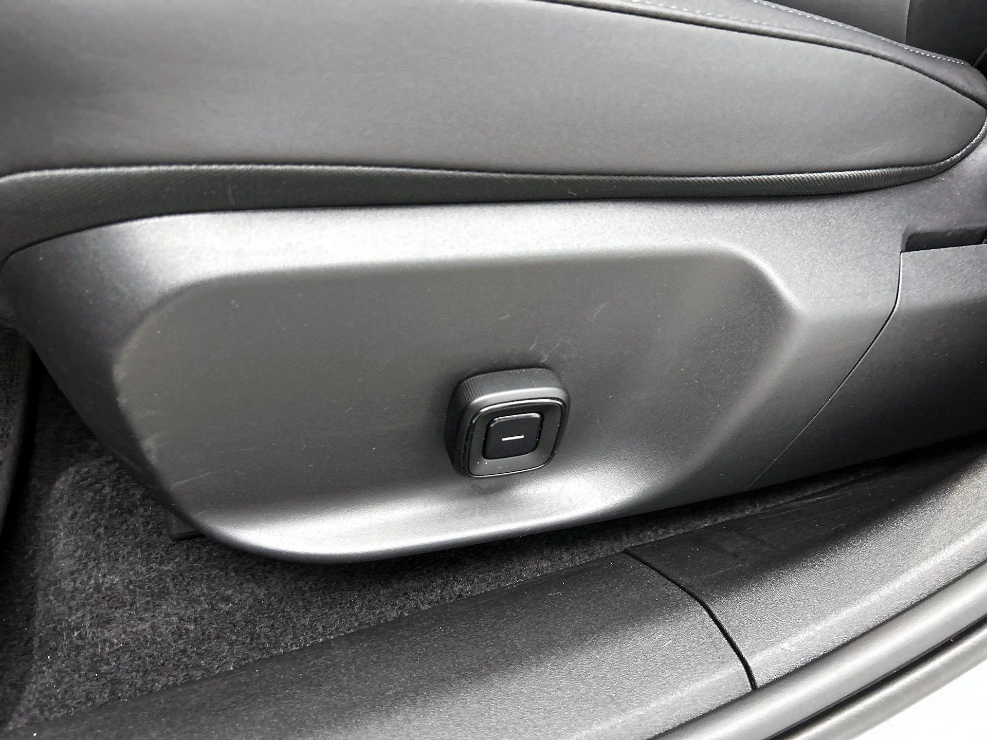 Volvo-EX30-image-31