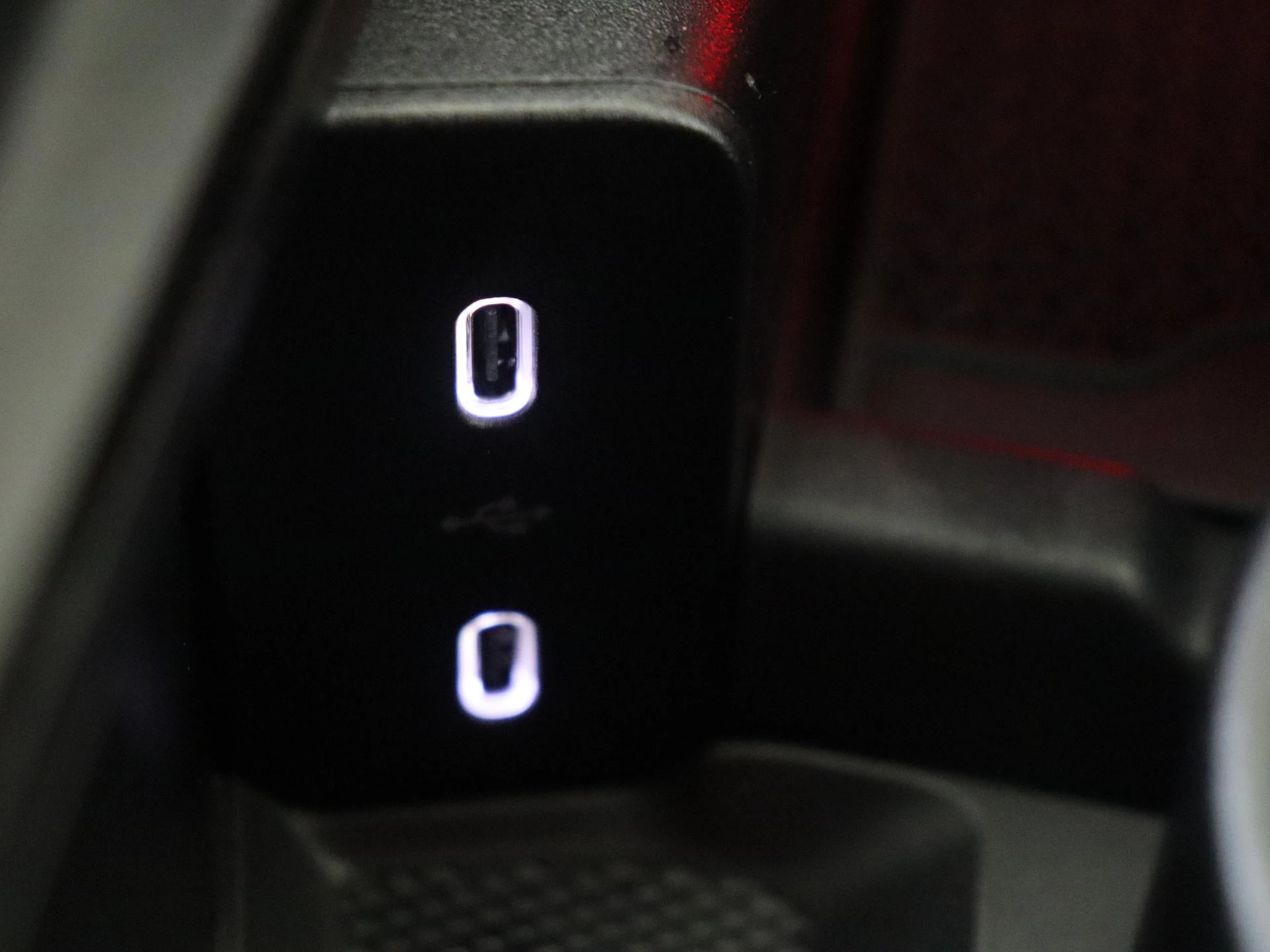 Mercedes-Benz-E-Klasse-image-29