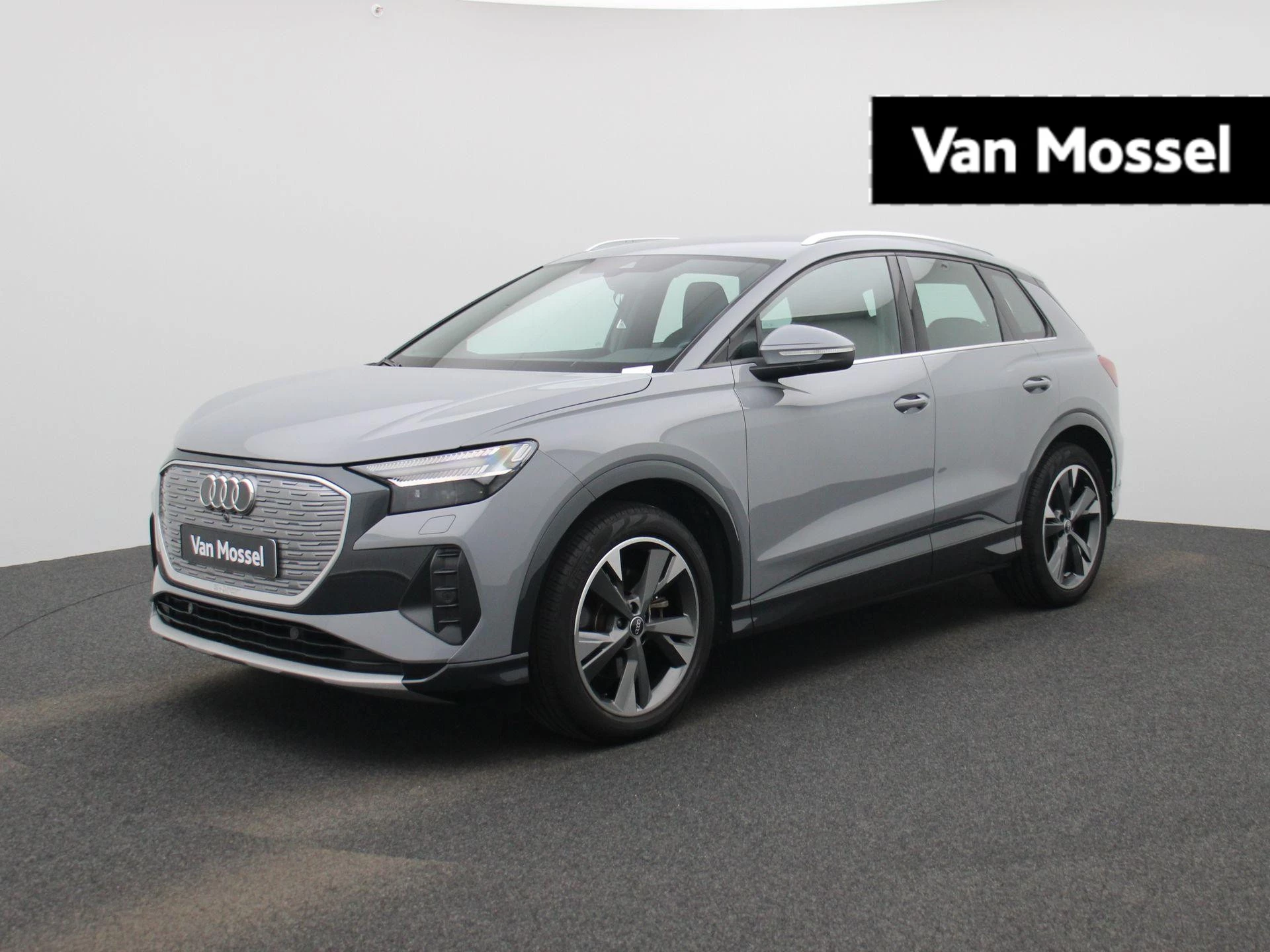 Audi-Q4 e-tron-image-0