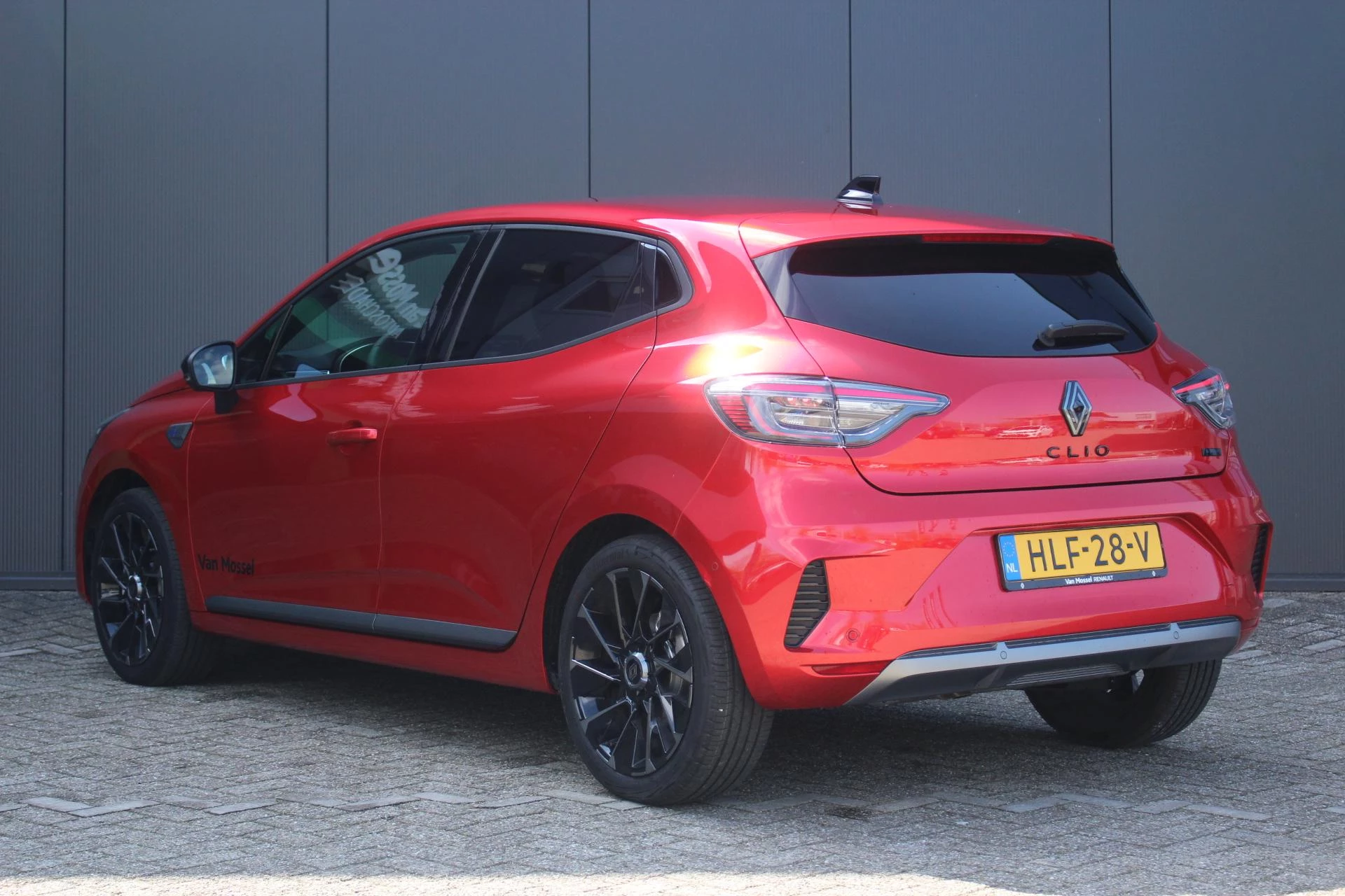 Renault-Clio-image-6