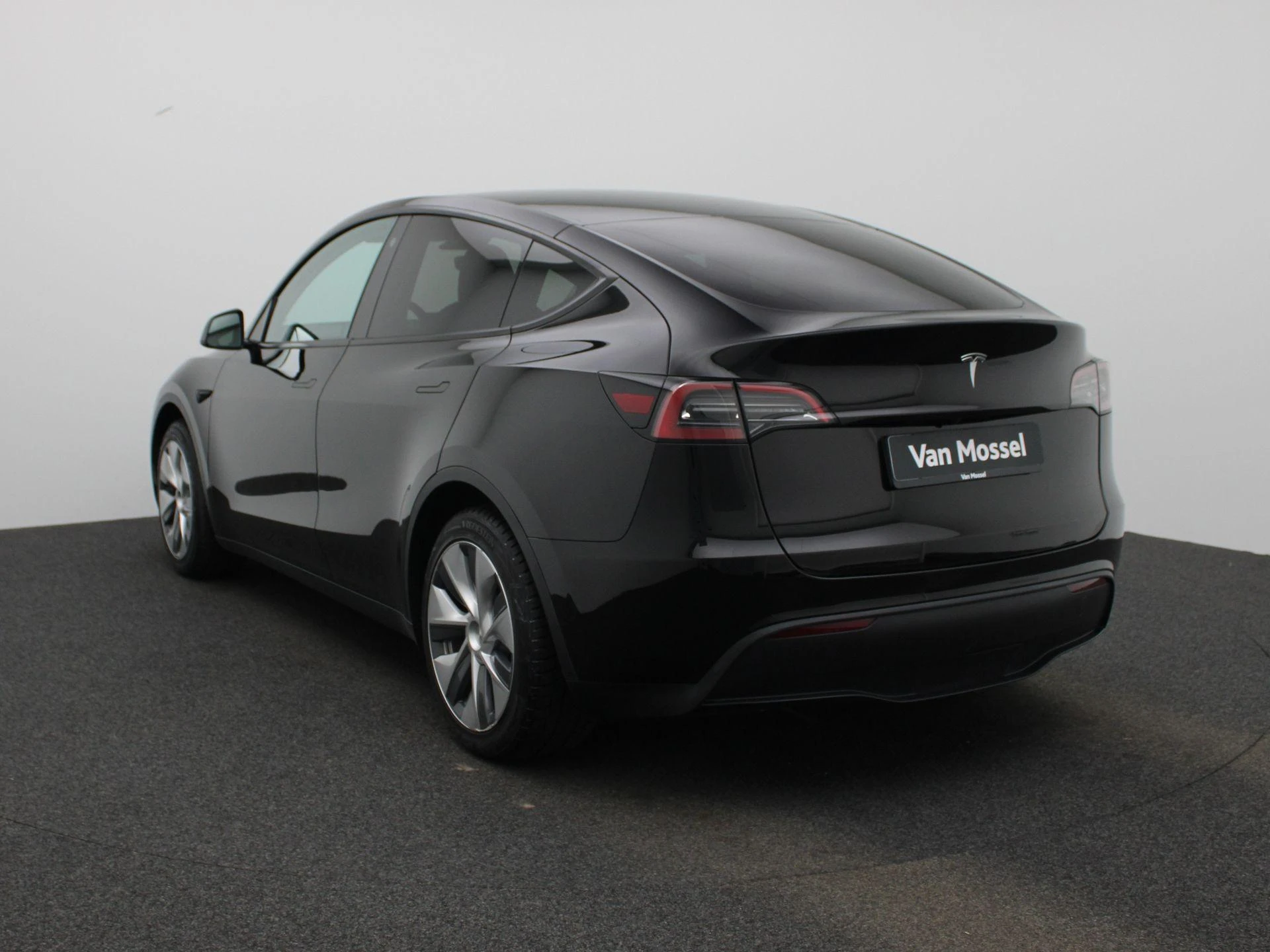 Tesla Model Y Hinterradantrieb RWD