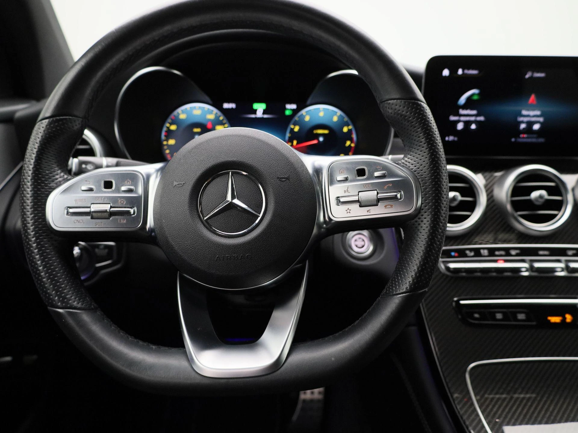 Mercedes-Benz-GLC-image-7