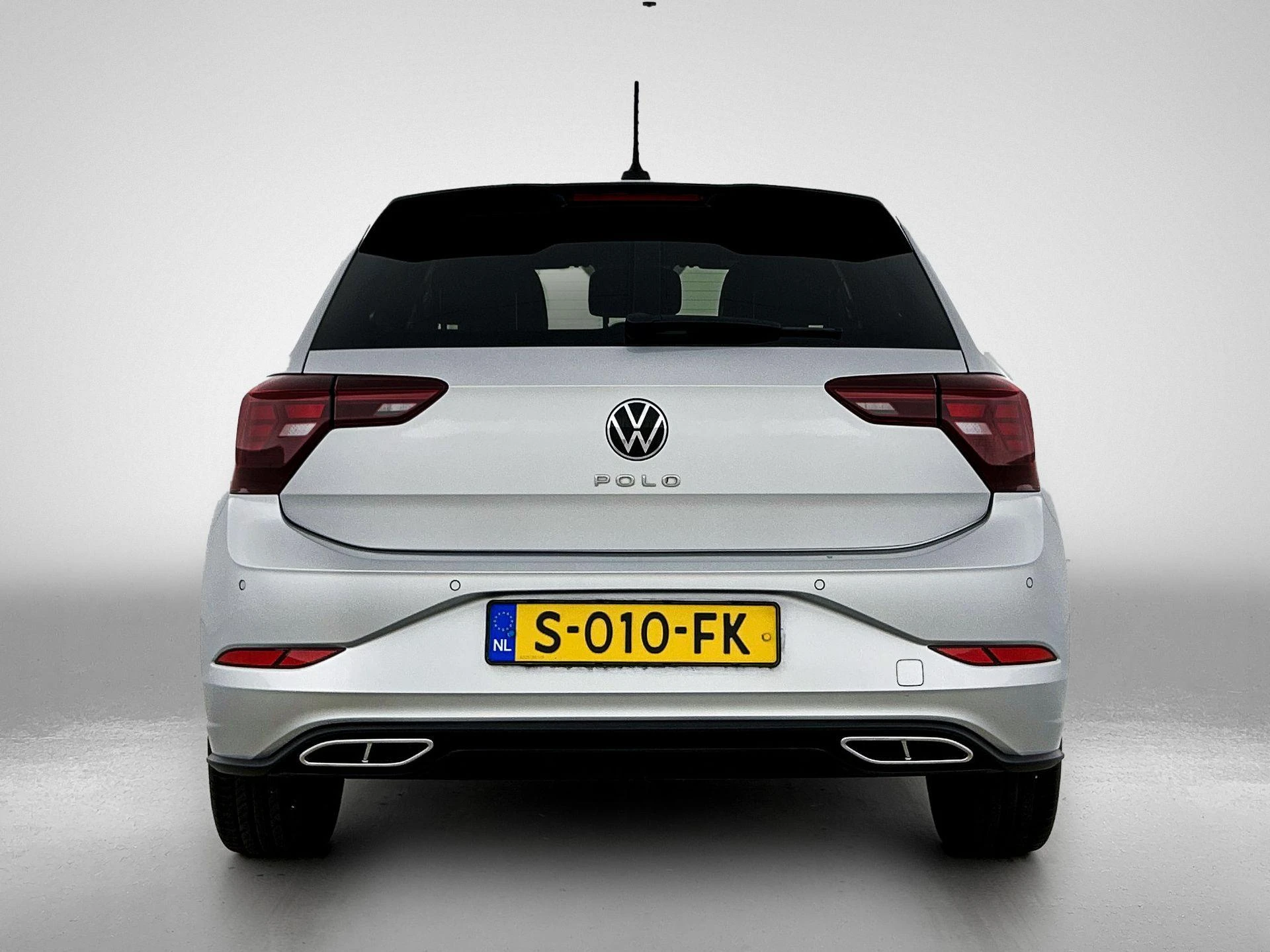 Volkswagen-Polo-image-2