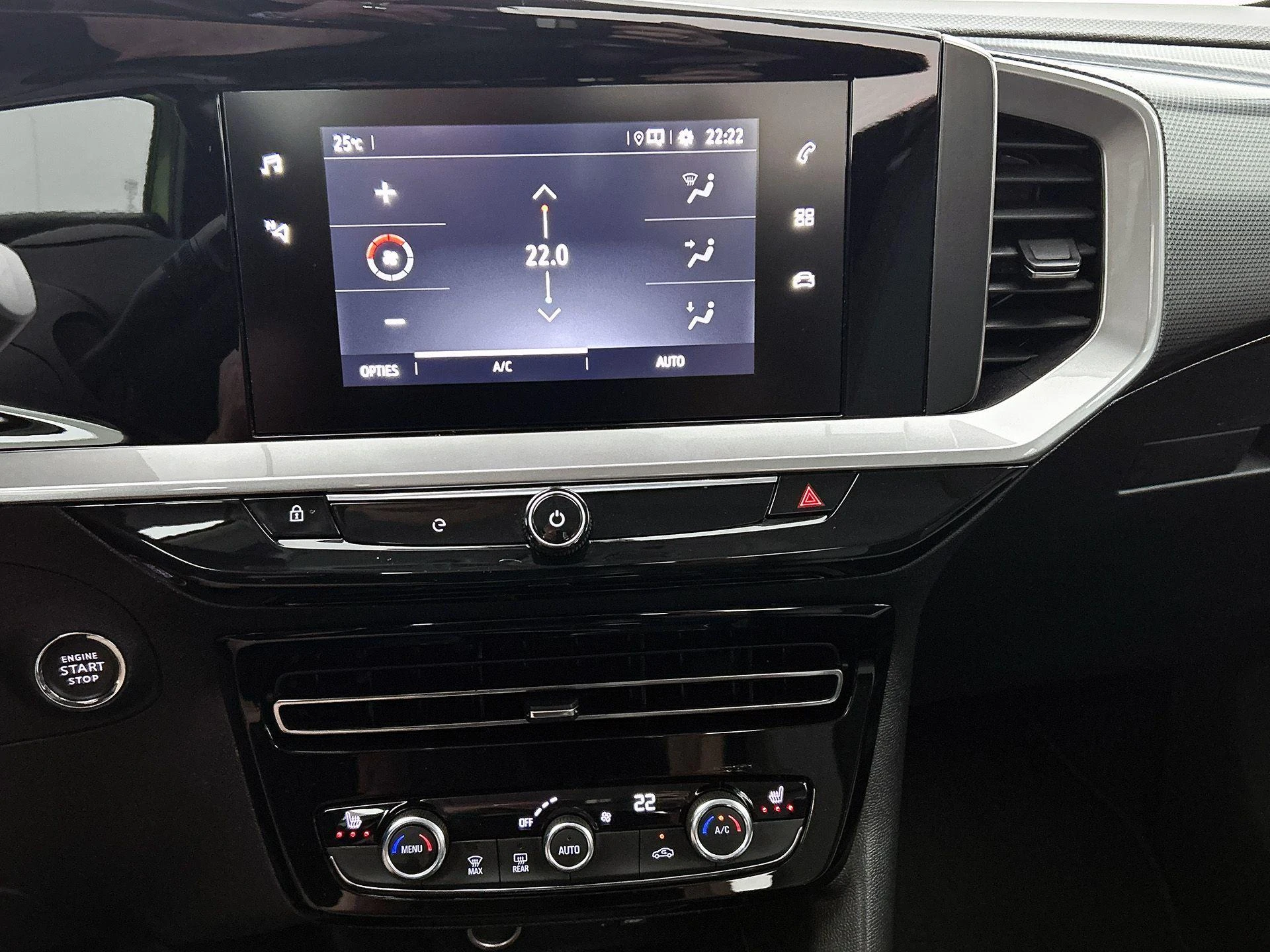 Opel Mokka-e Elegance 50-kWh 11kw bl.