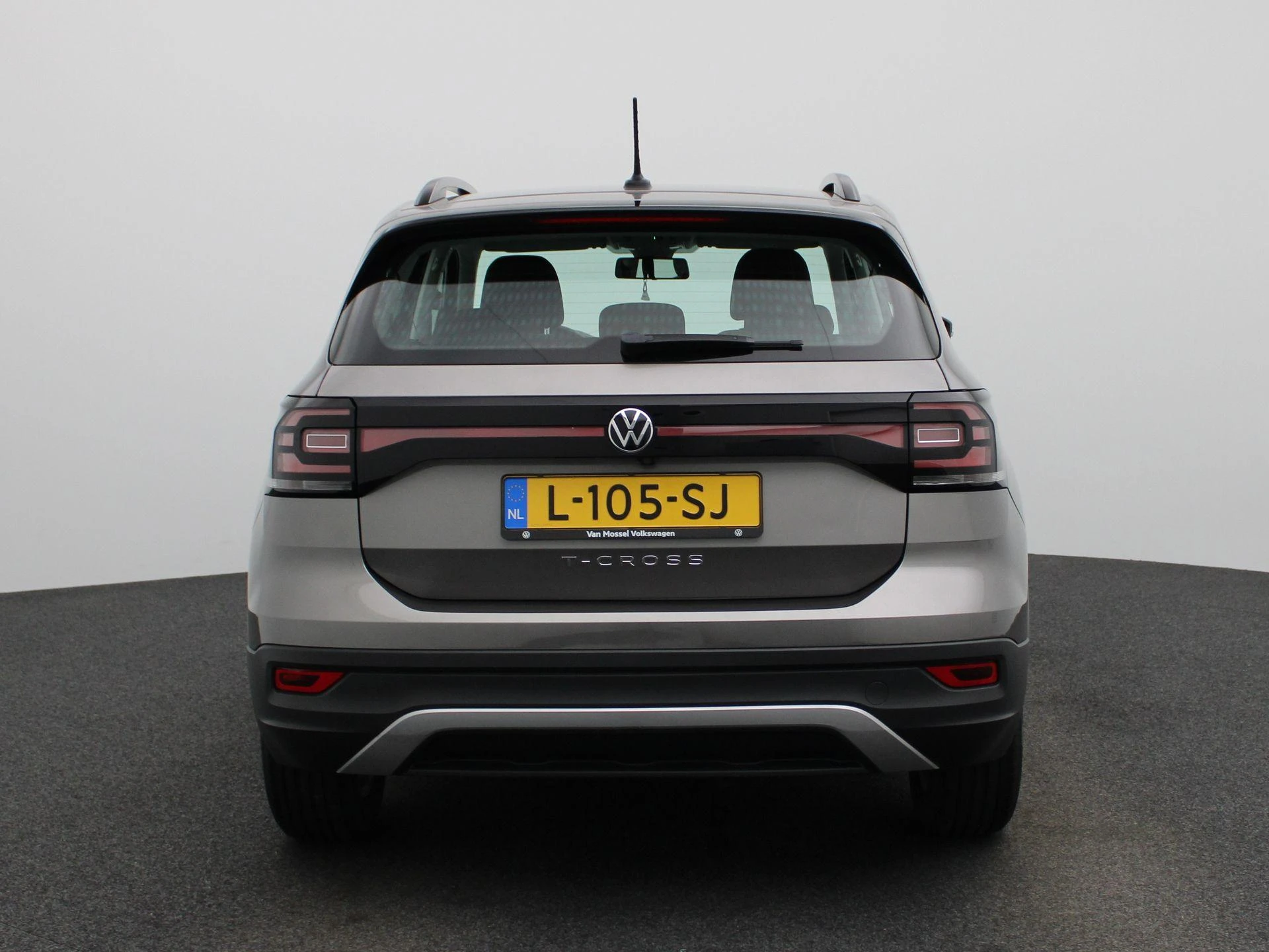 Volkswagen-T-Cross-image-4