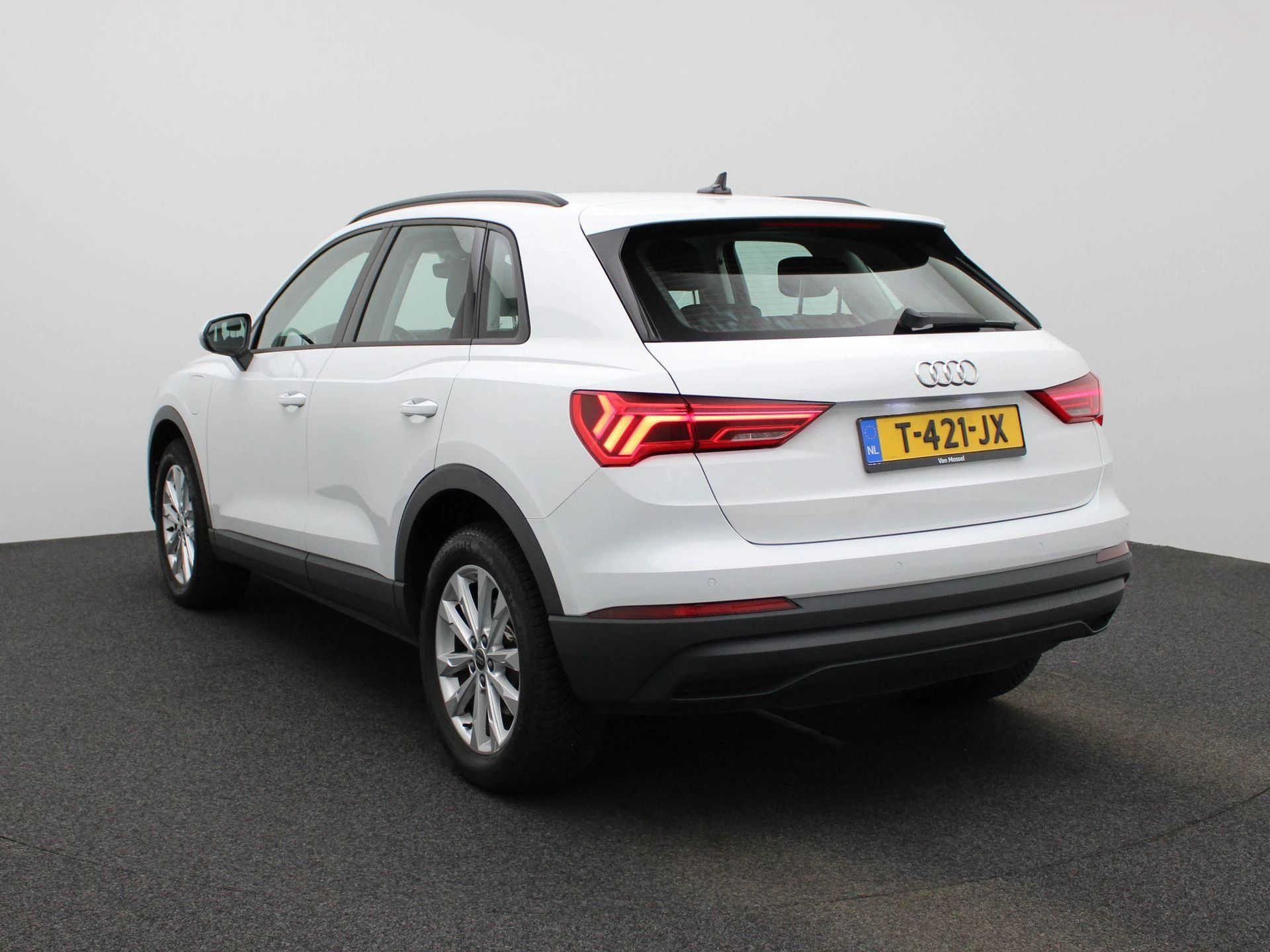 Audi-Q3-image-1