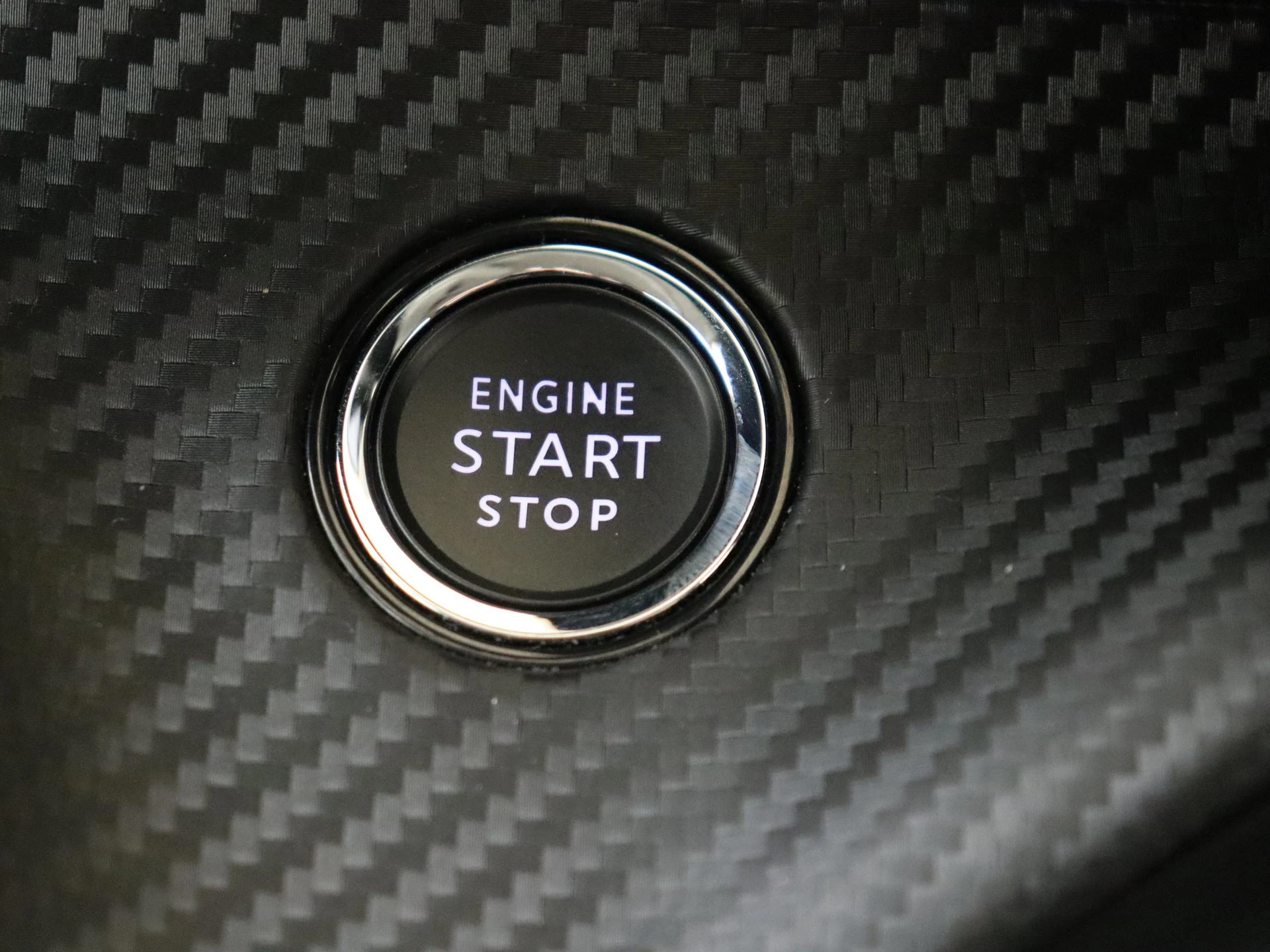 Peugeot-208-image-20
