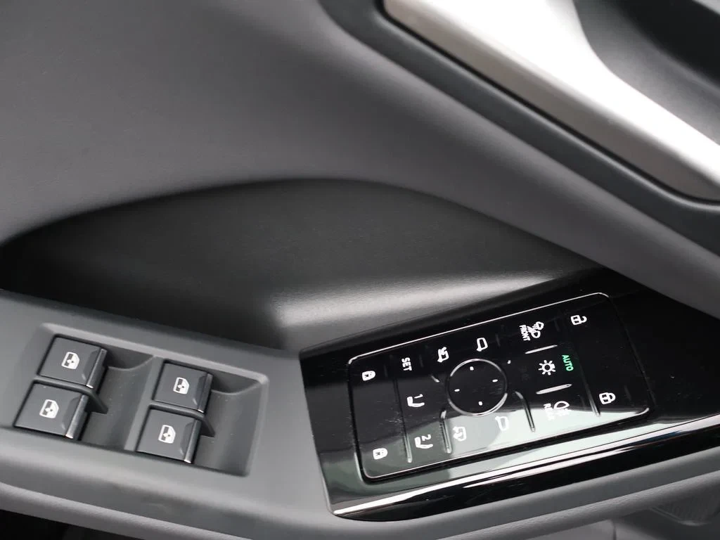 Audi-Q6 e-tron-image-21