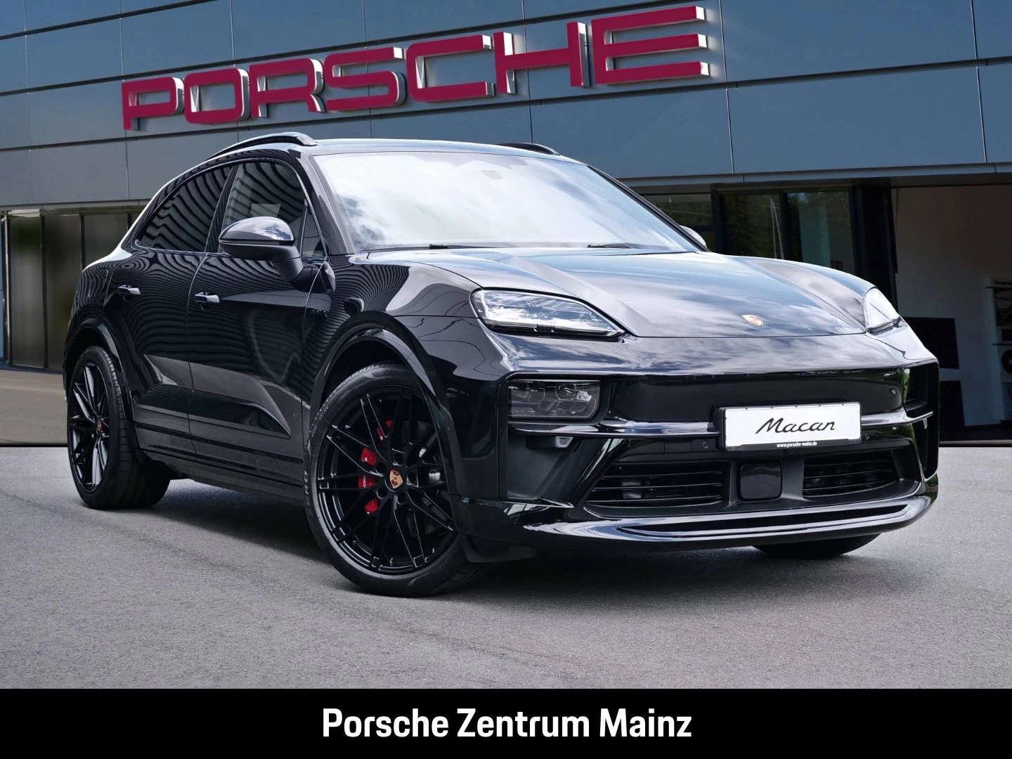 Porsche-Macan-image-1