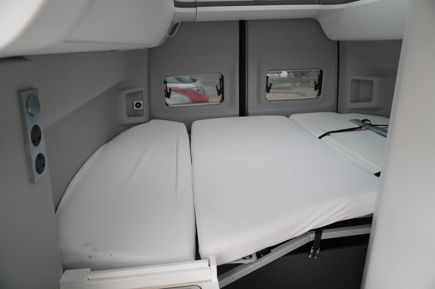 Volkswagen-California-image-36