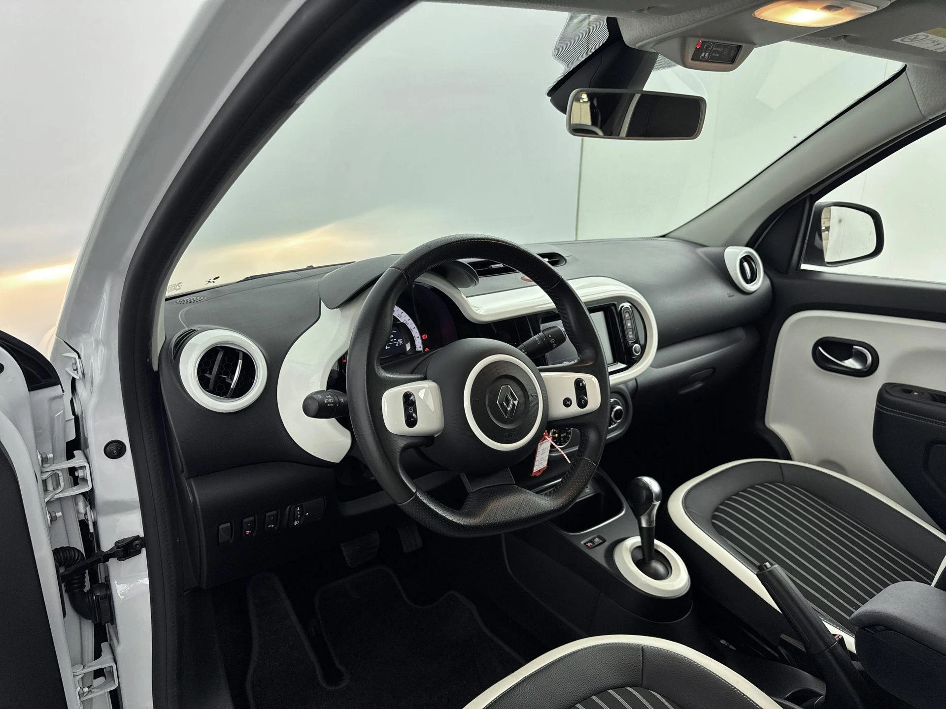 Renault Twingo Z.E. R80 Pk Intens