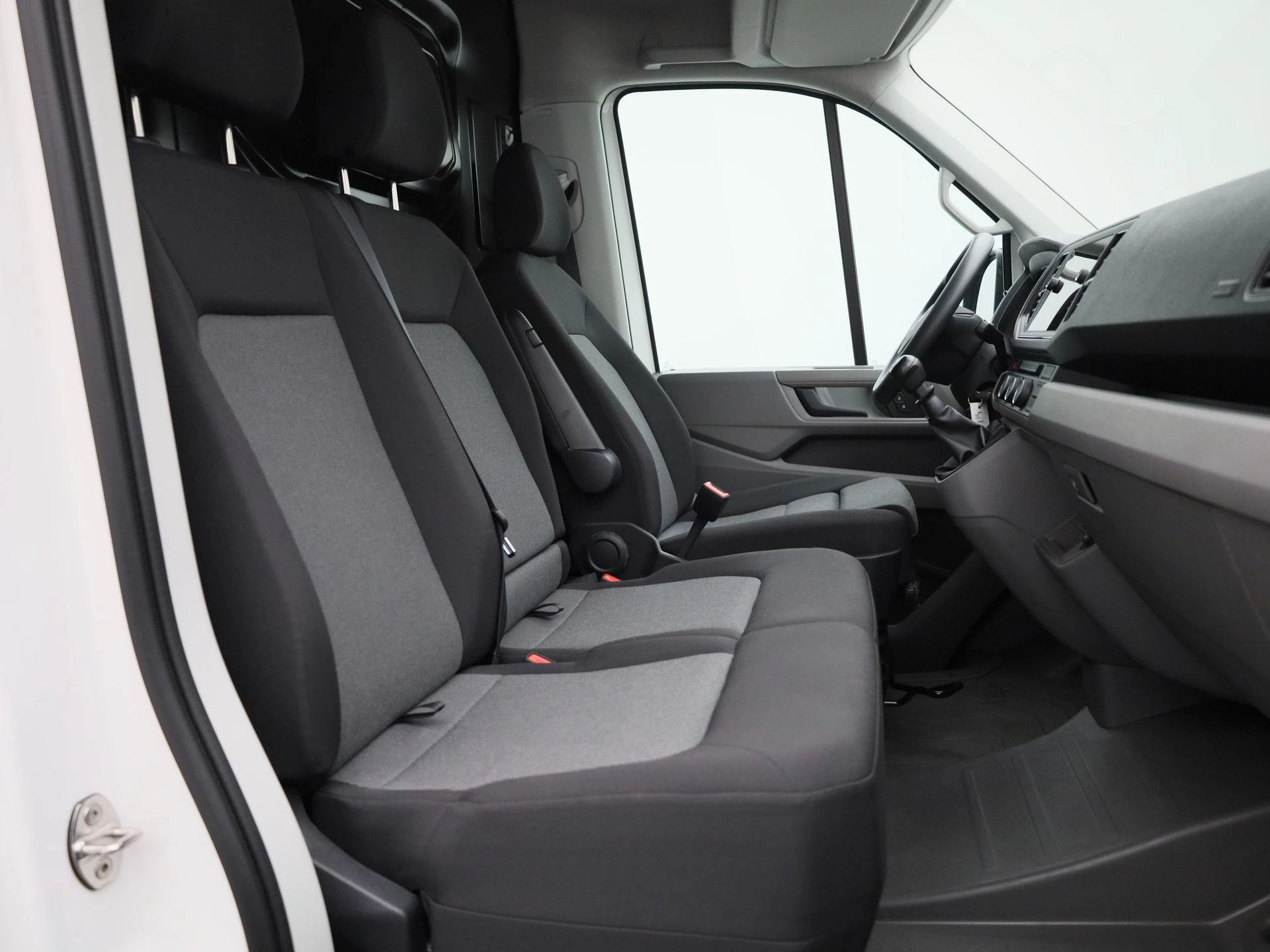 Volkswagen Crafter 2.0 TDI L3H3 140PK