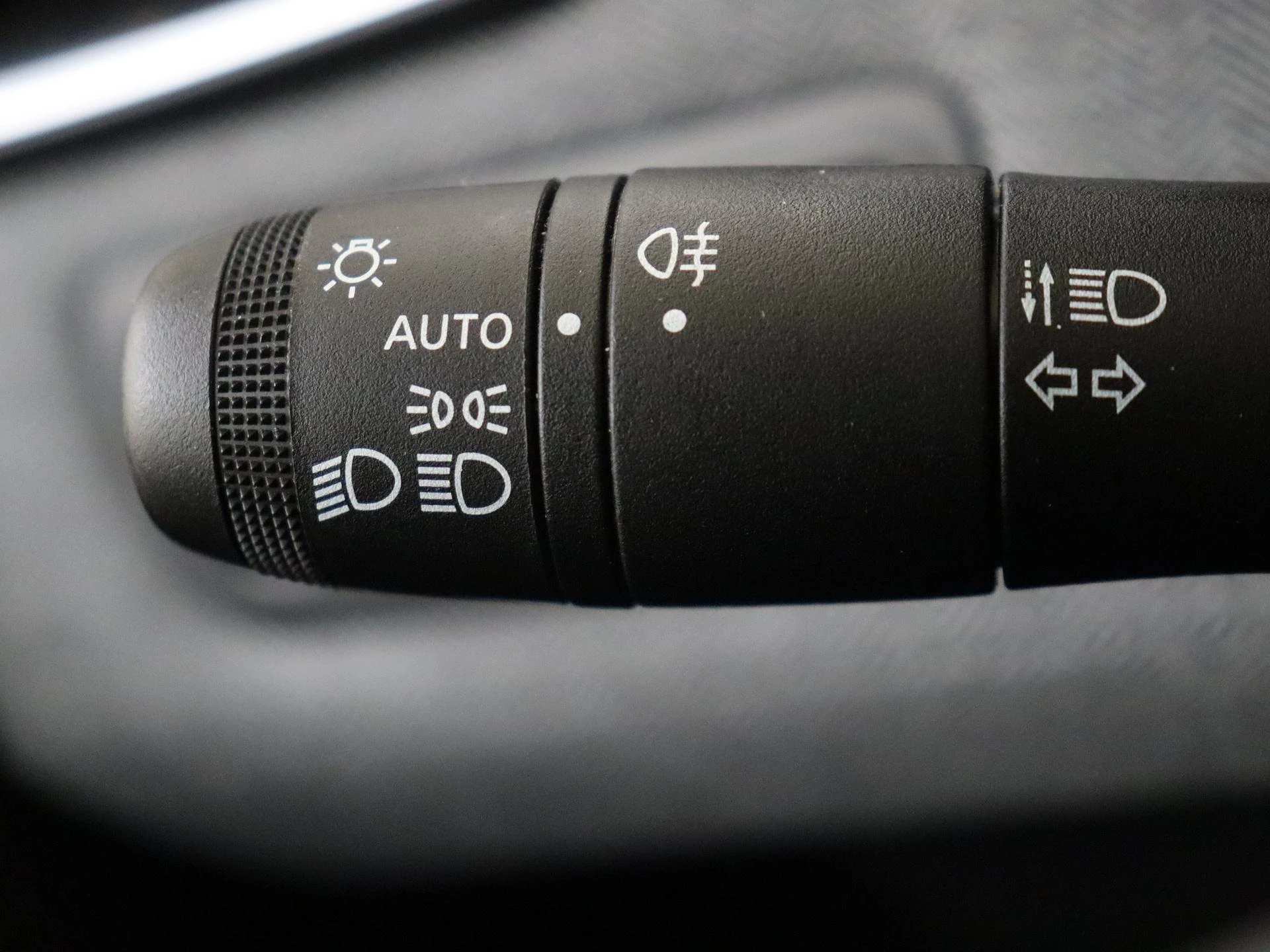 Renault-Clio-image-26