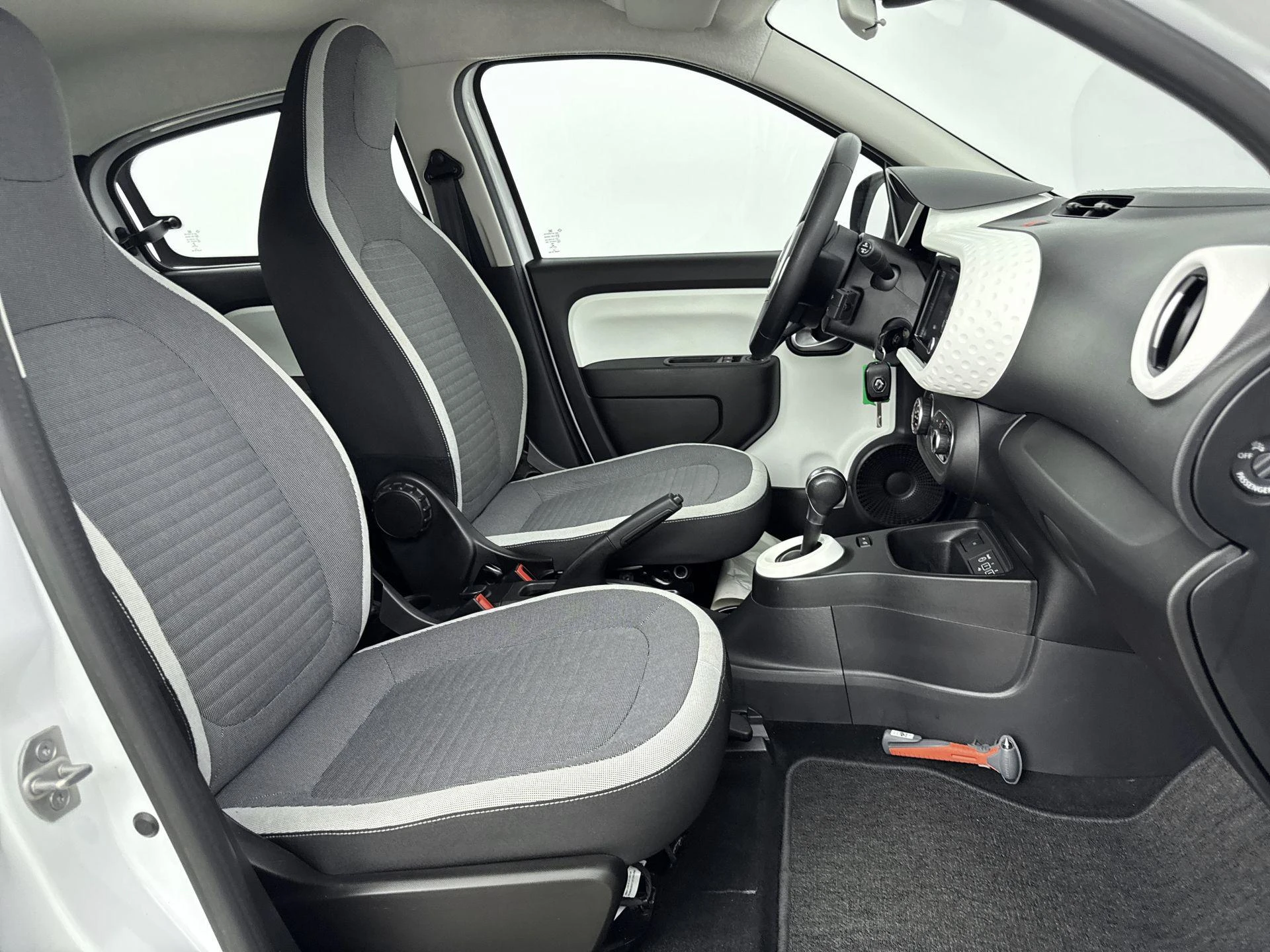 Renault-Twingo-image-26