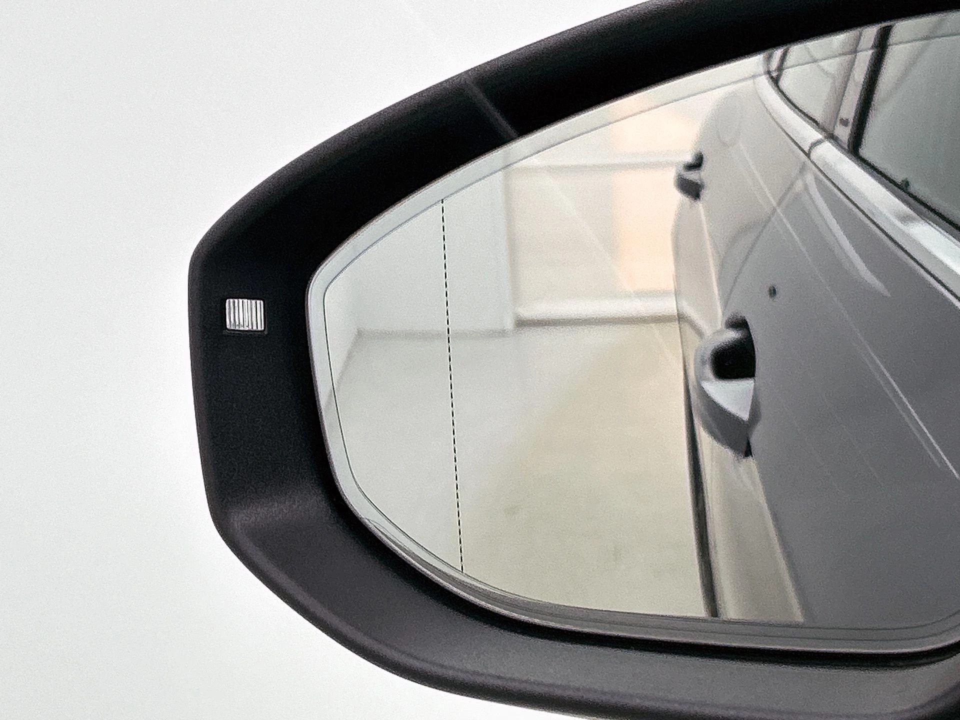 Volkswagen-Passat-image-29