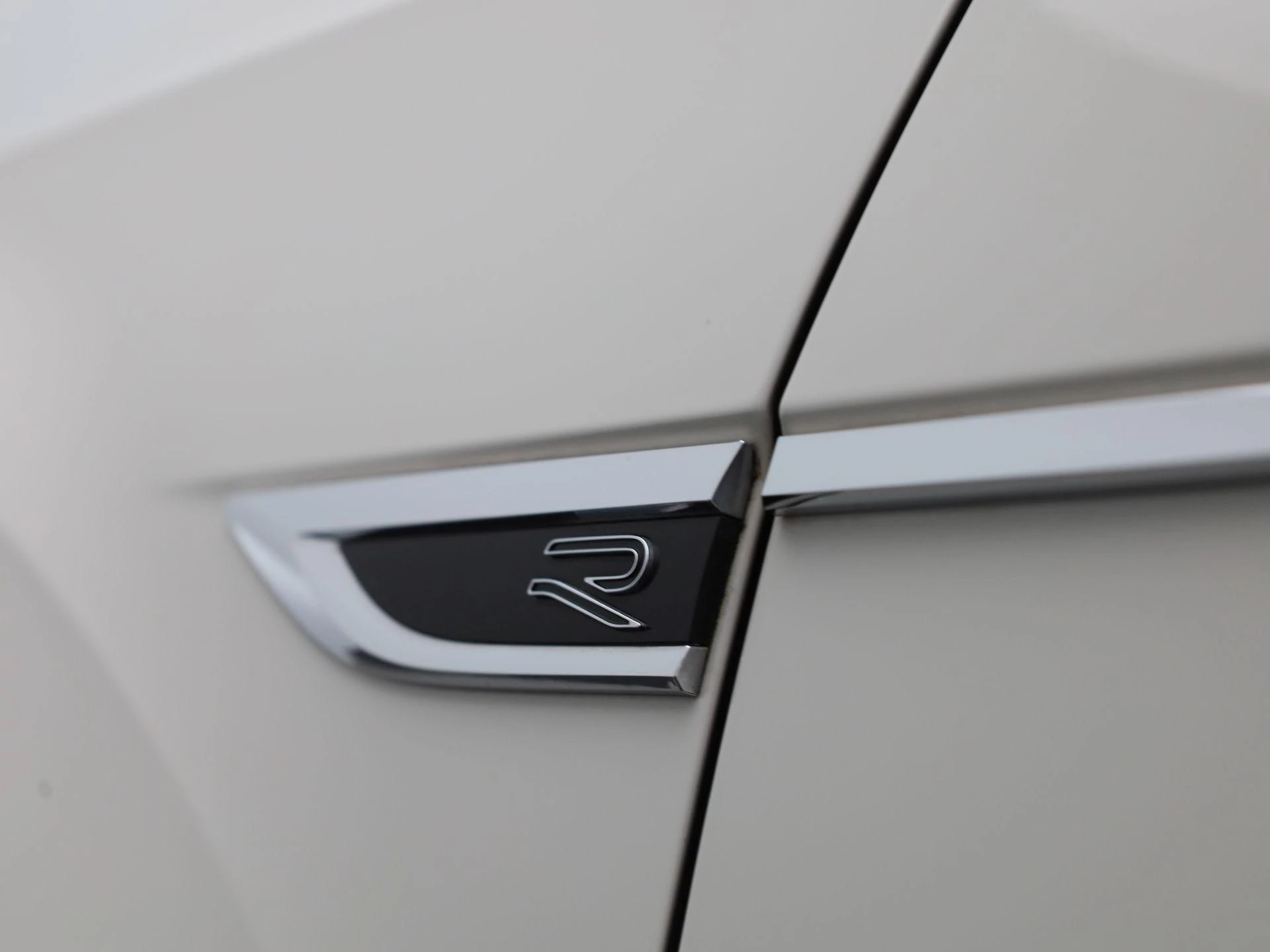Volkswagen-T-Roc-image-40