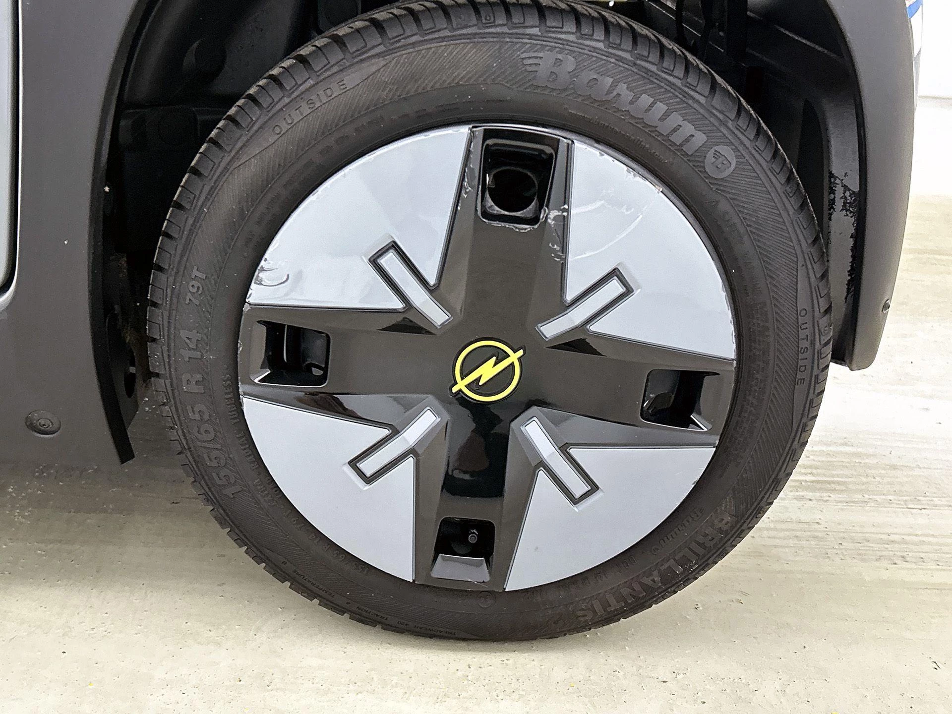 Opel Rocks-e Base