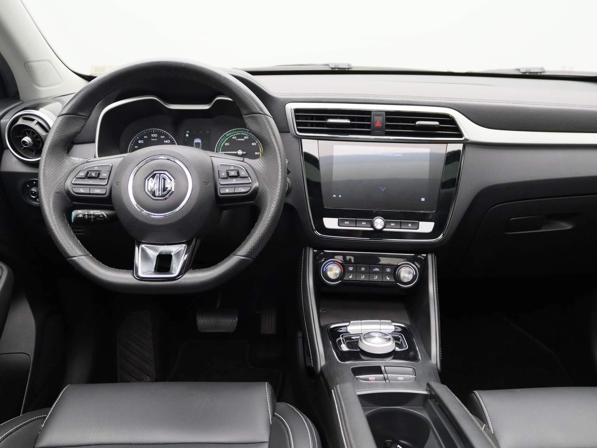 MG-ZS EV-image-10