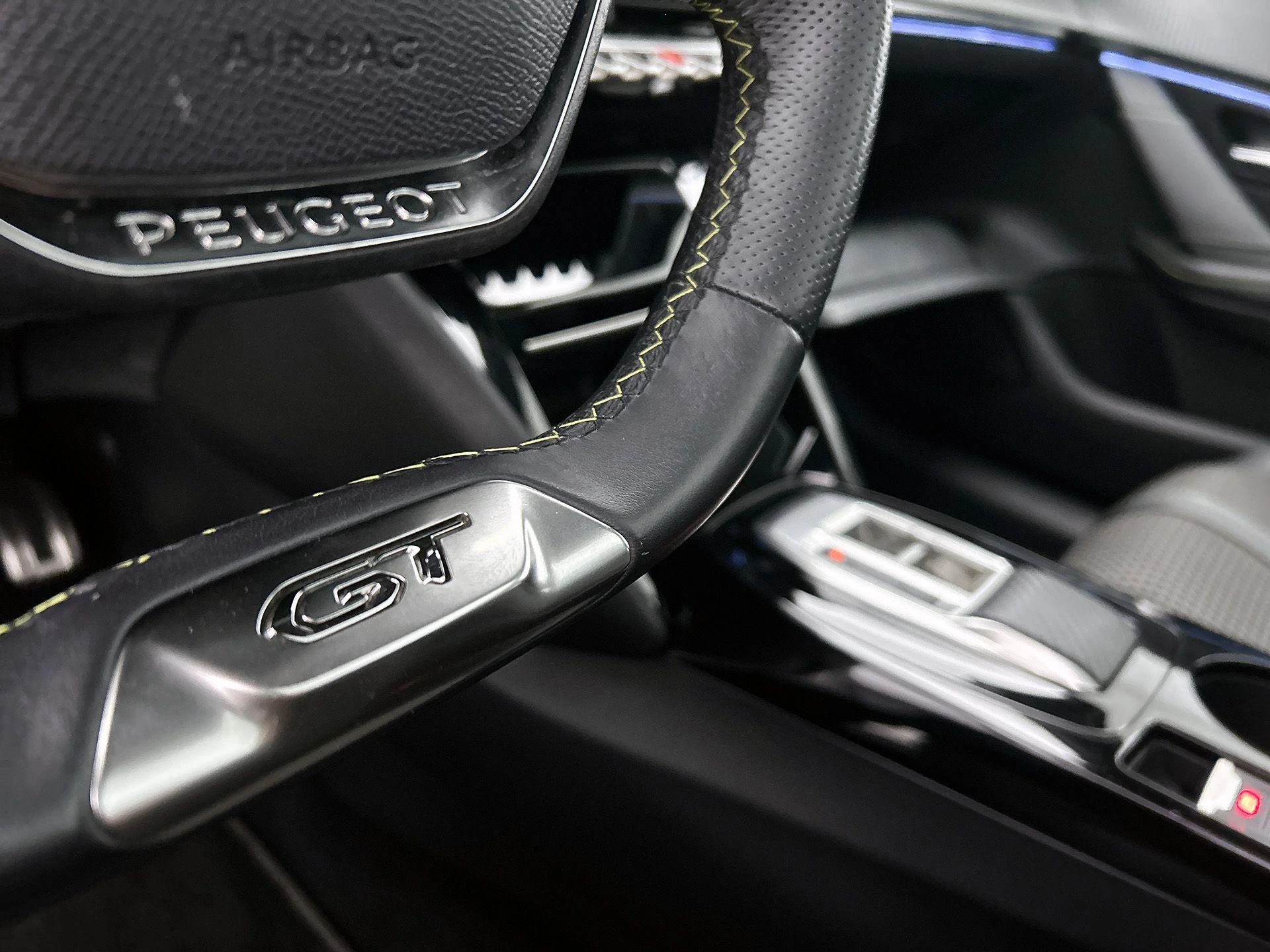 Peugeot-208-image-8