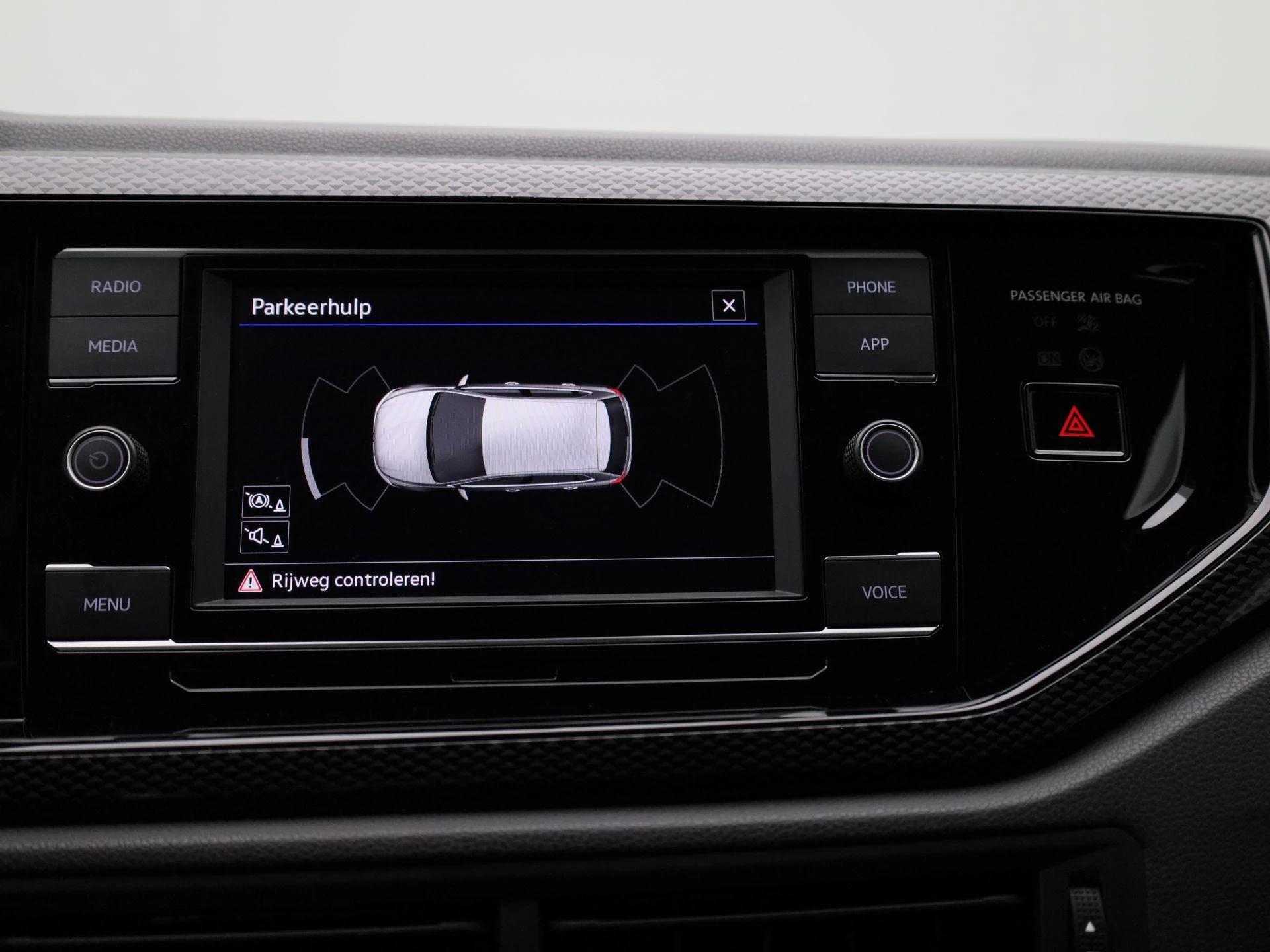 Volkswagen-Polo-image-28