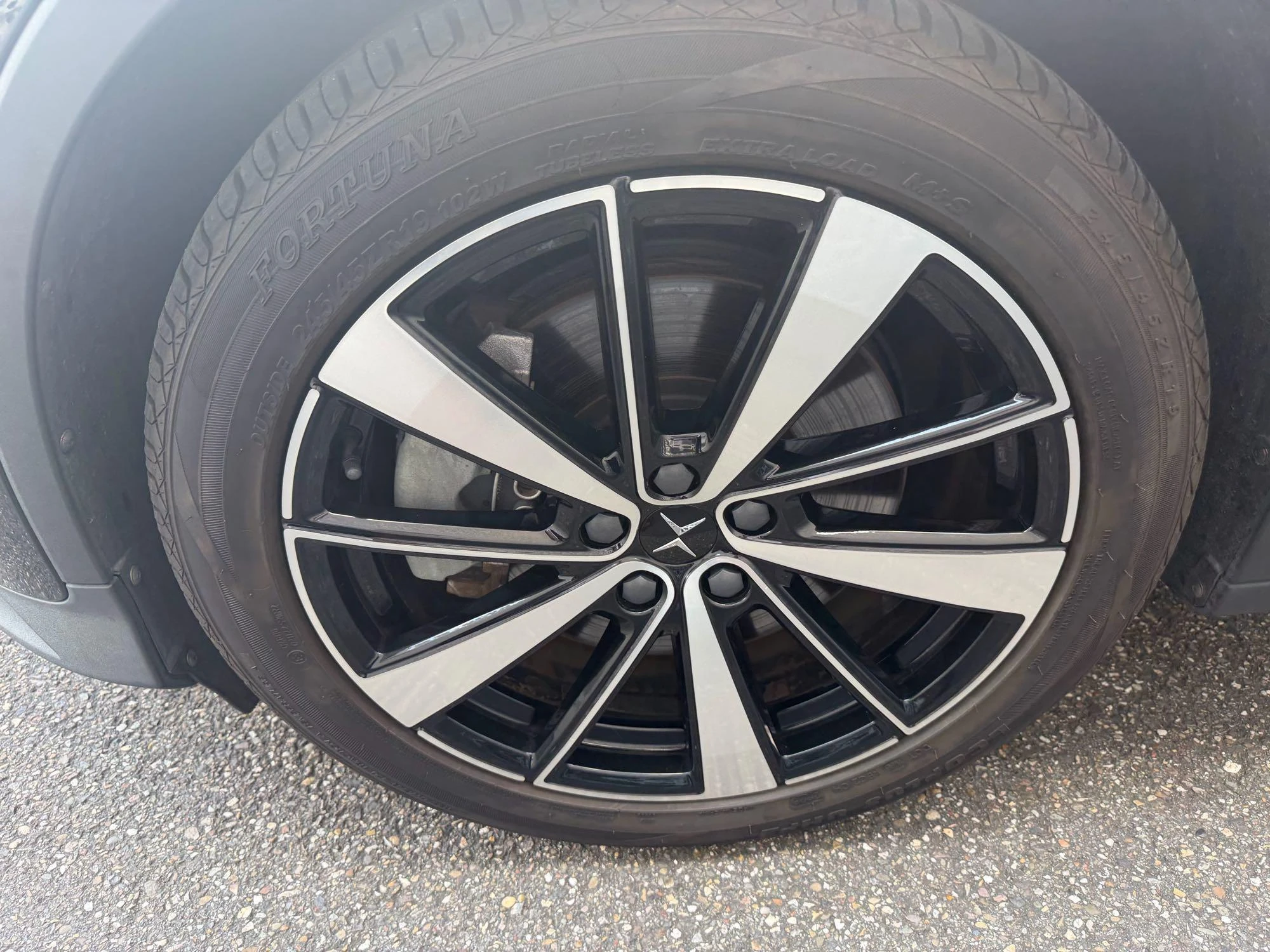 Polestar-2-image-9