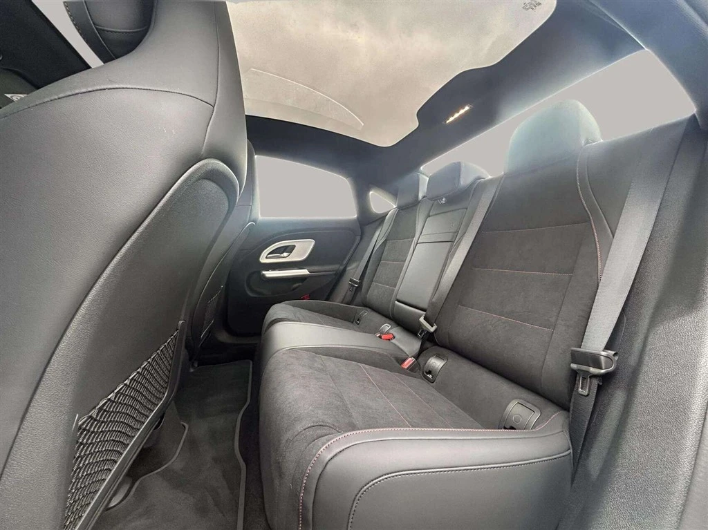 Mercedes-Benz-CLA-image-16