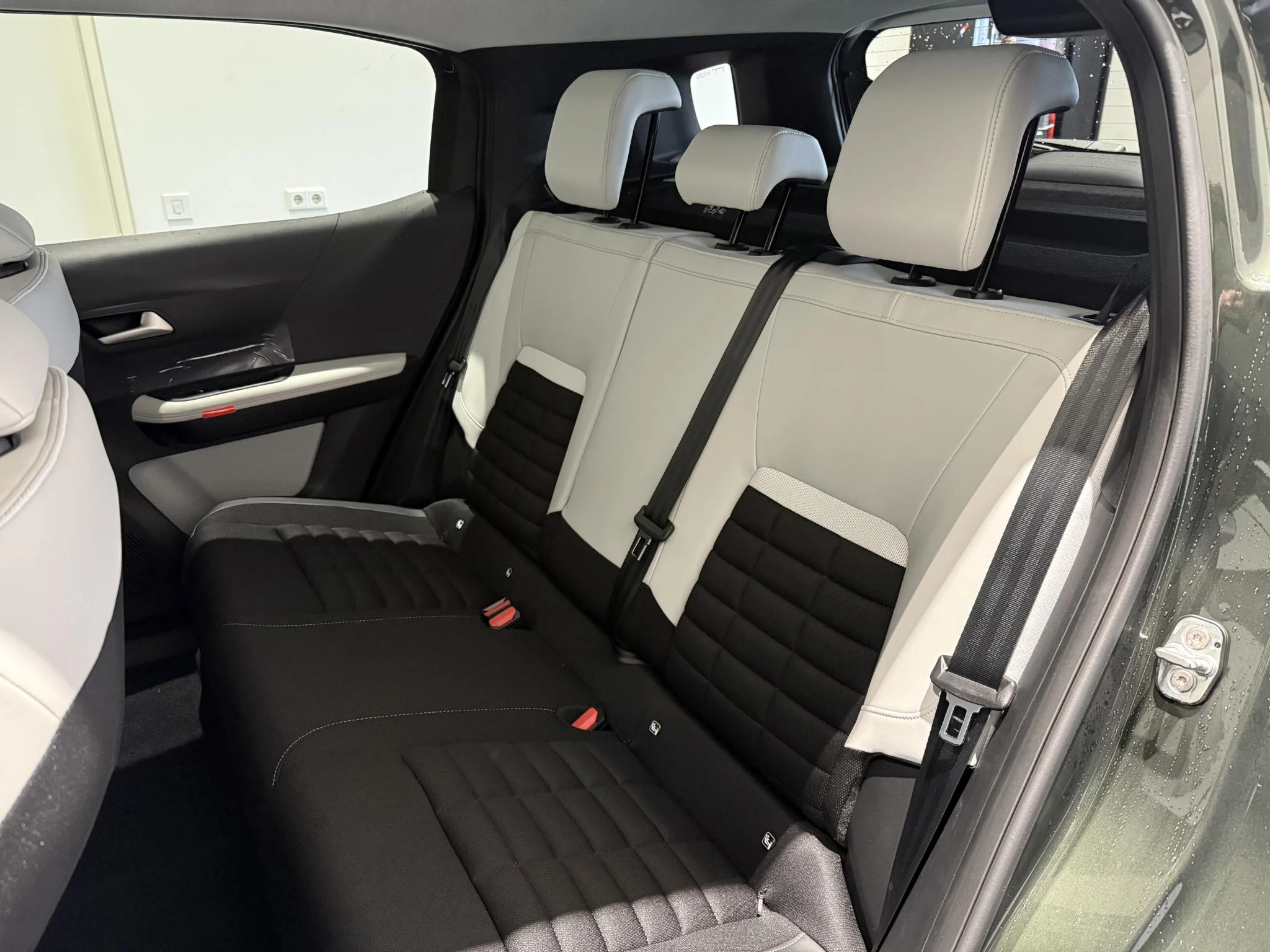 Citroën-ë-C3 Aircross-image-9