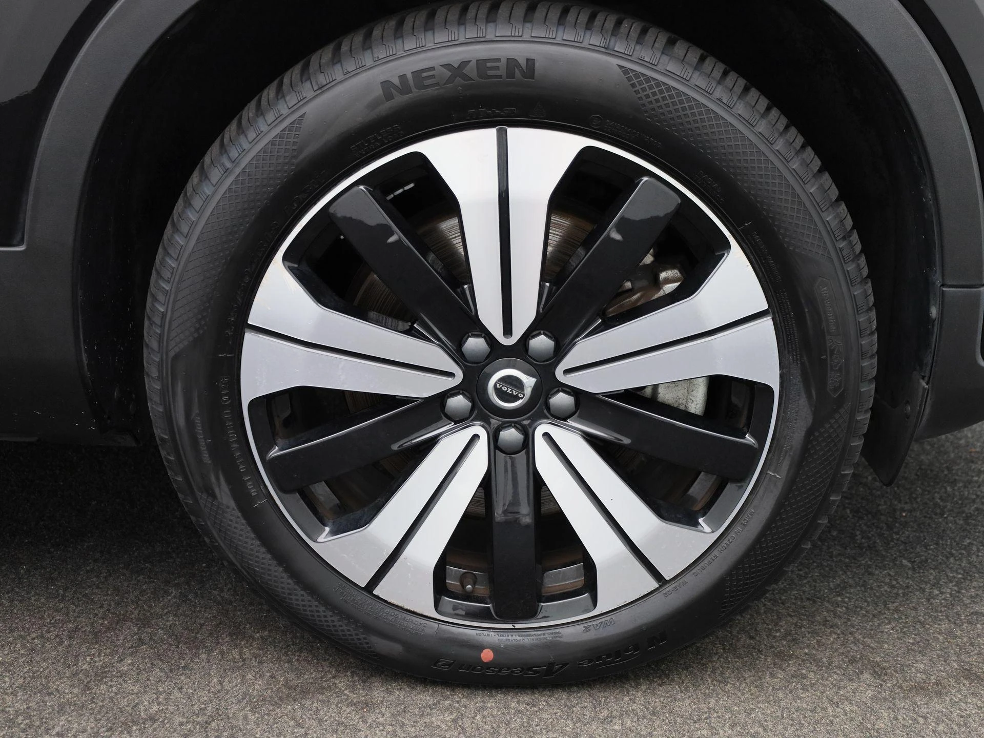 Volvo-XC40-image-13