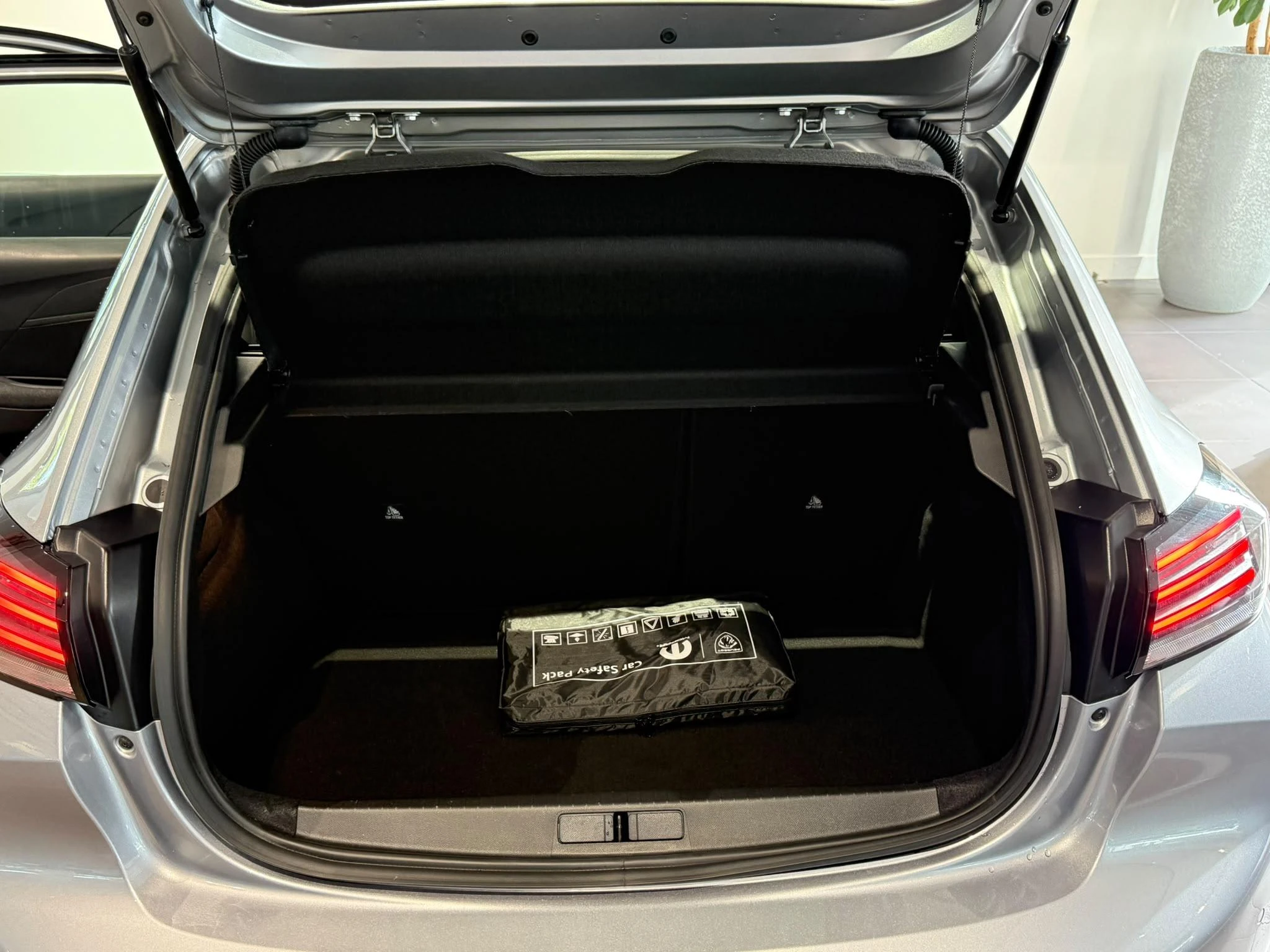 Peugeot-208-image-14