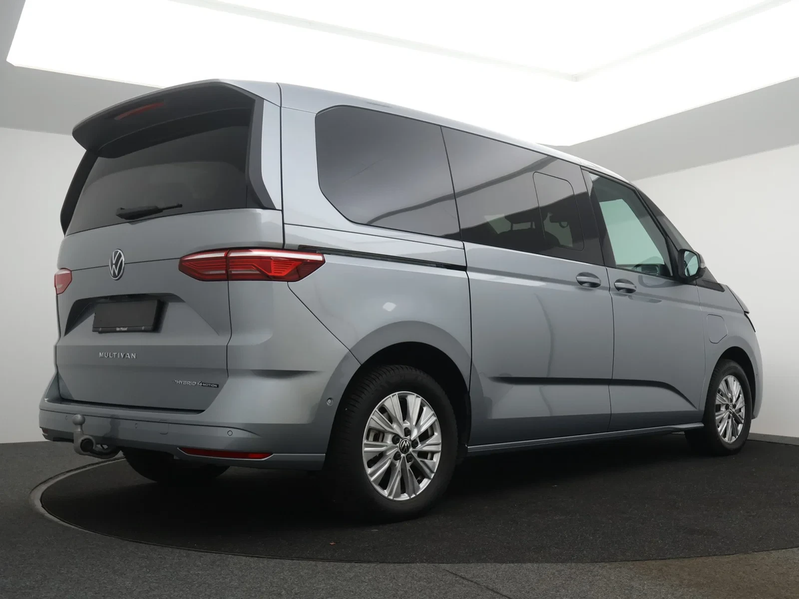 Volkswagen Multivan T7 eHybrid (PHEV) Multivan T7 PHEV Life Korte versie 1.5eHybrid 4X4 245PK *AUTOMAAT*7 ZITPLAATSEN*VIRTUAL COCKPIT*TREK