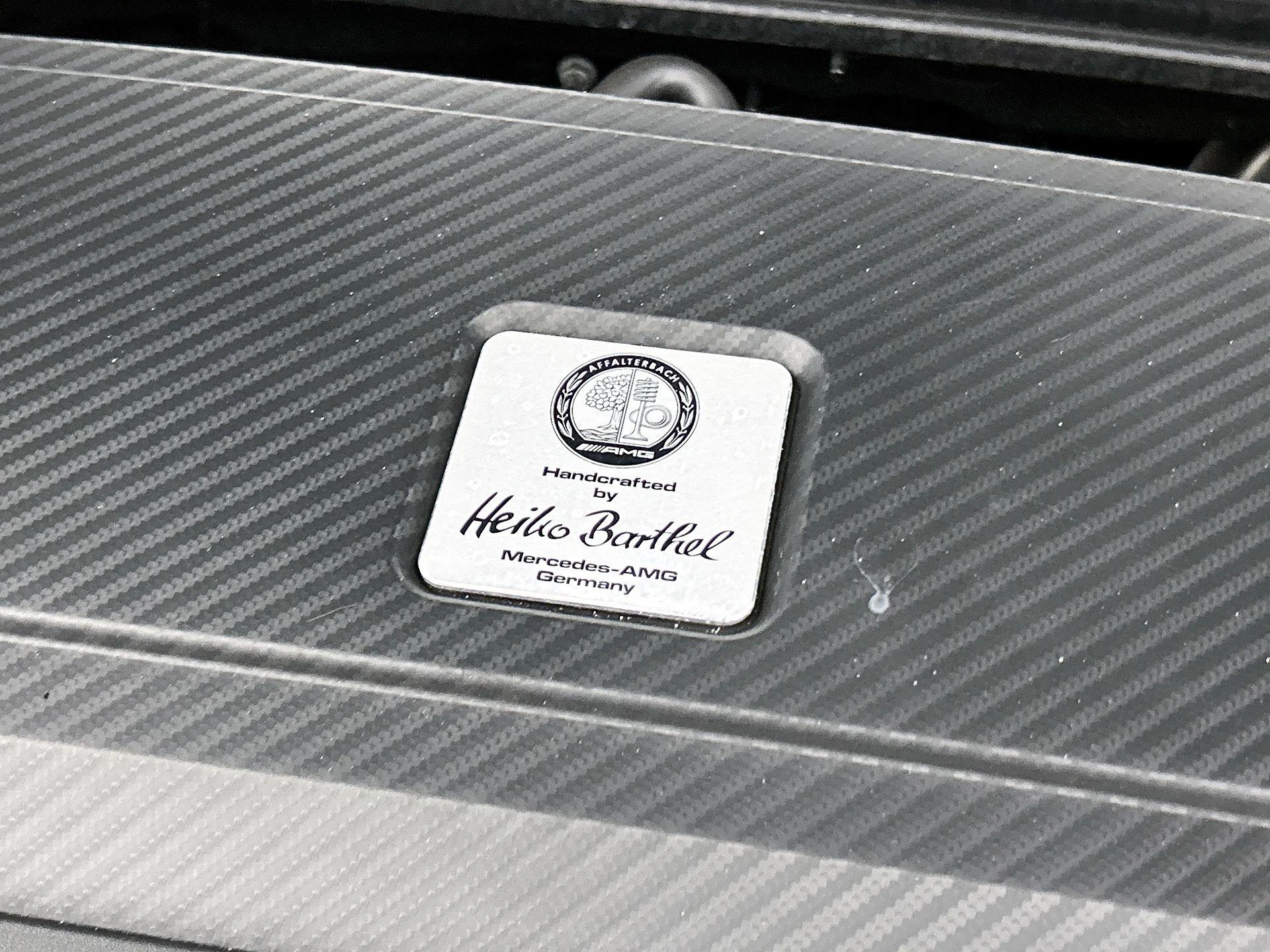 Mercedes-Benz-GLA-image-10