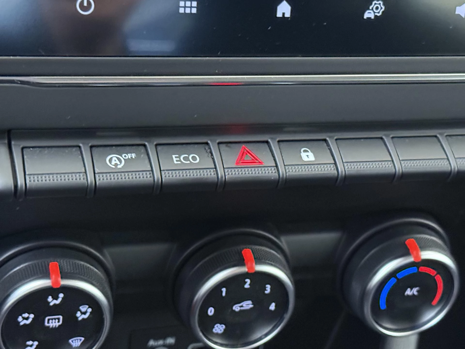 Renault-Clio-image-18