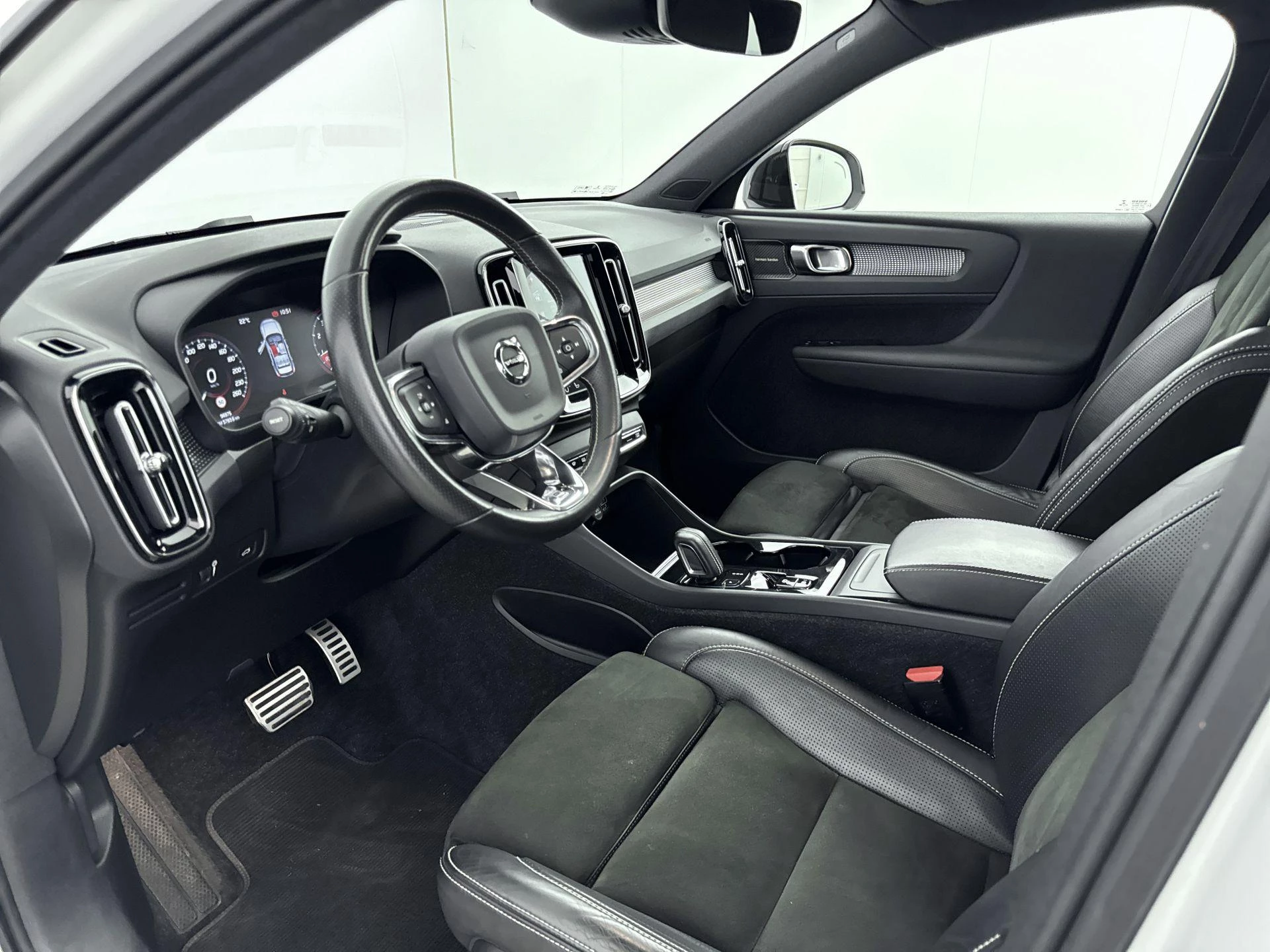 Volvo-XC40-image-29