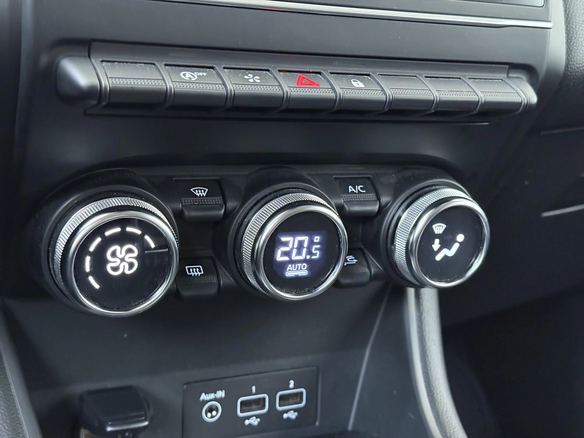 Renault-Captur-image-22