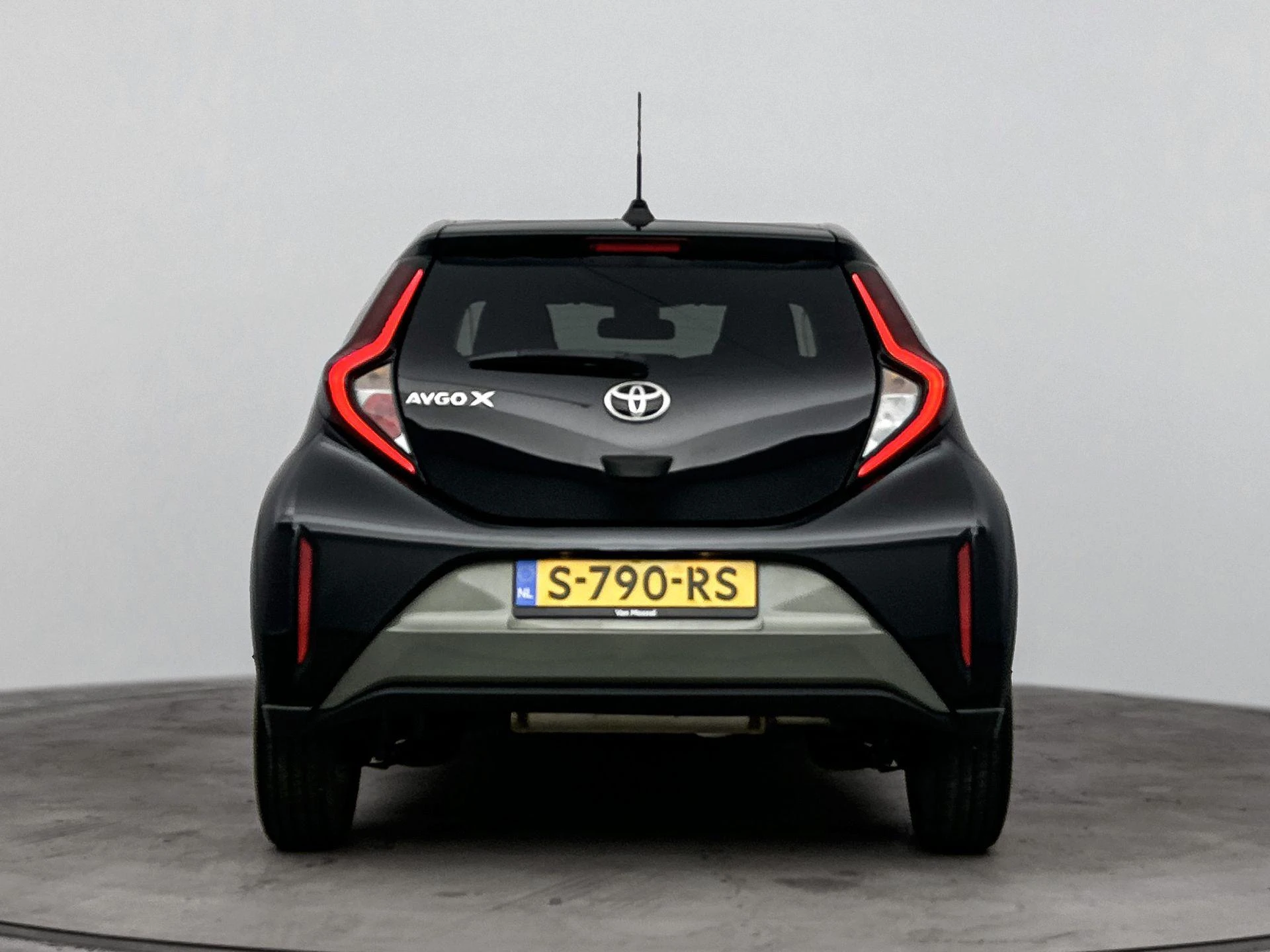 Toyota Aygo X 1.0 VVT-i S-CVT Envy 72PK