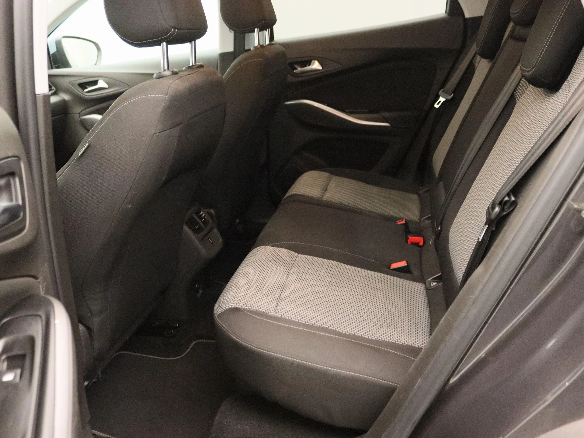 Opel-Grandland X-image-13