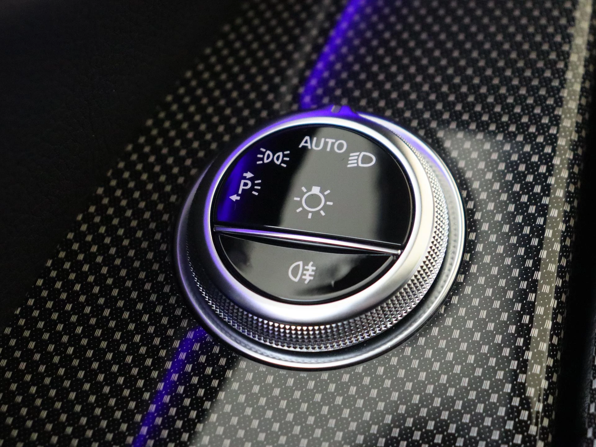 Mercedes-Benz-S-Klasse-image-29