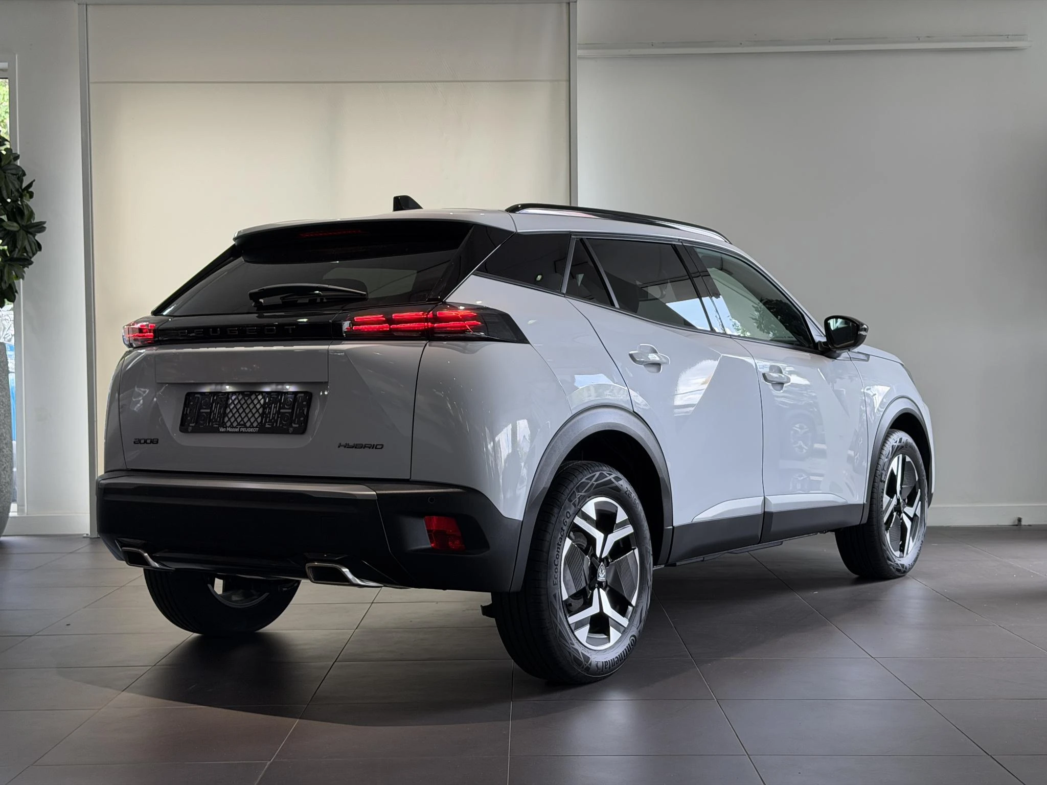 Peugeot 2008 1.2 Hybrid 145 Allure
