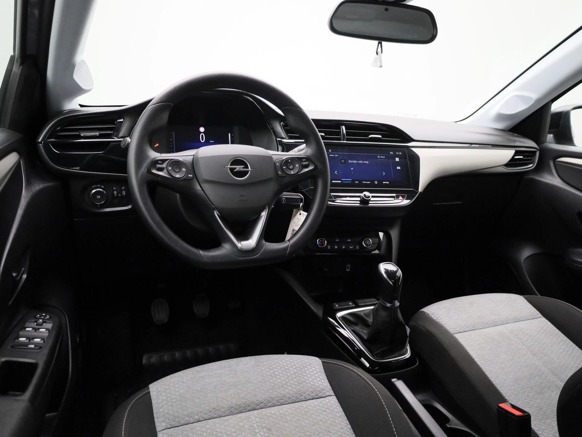 Opel-Corsa-image-6