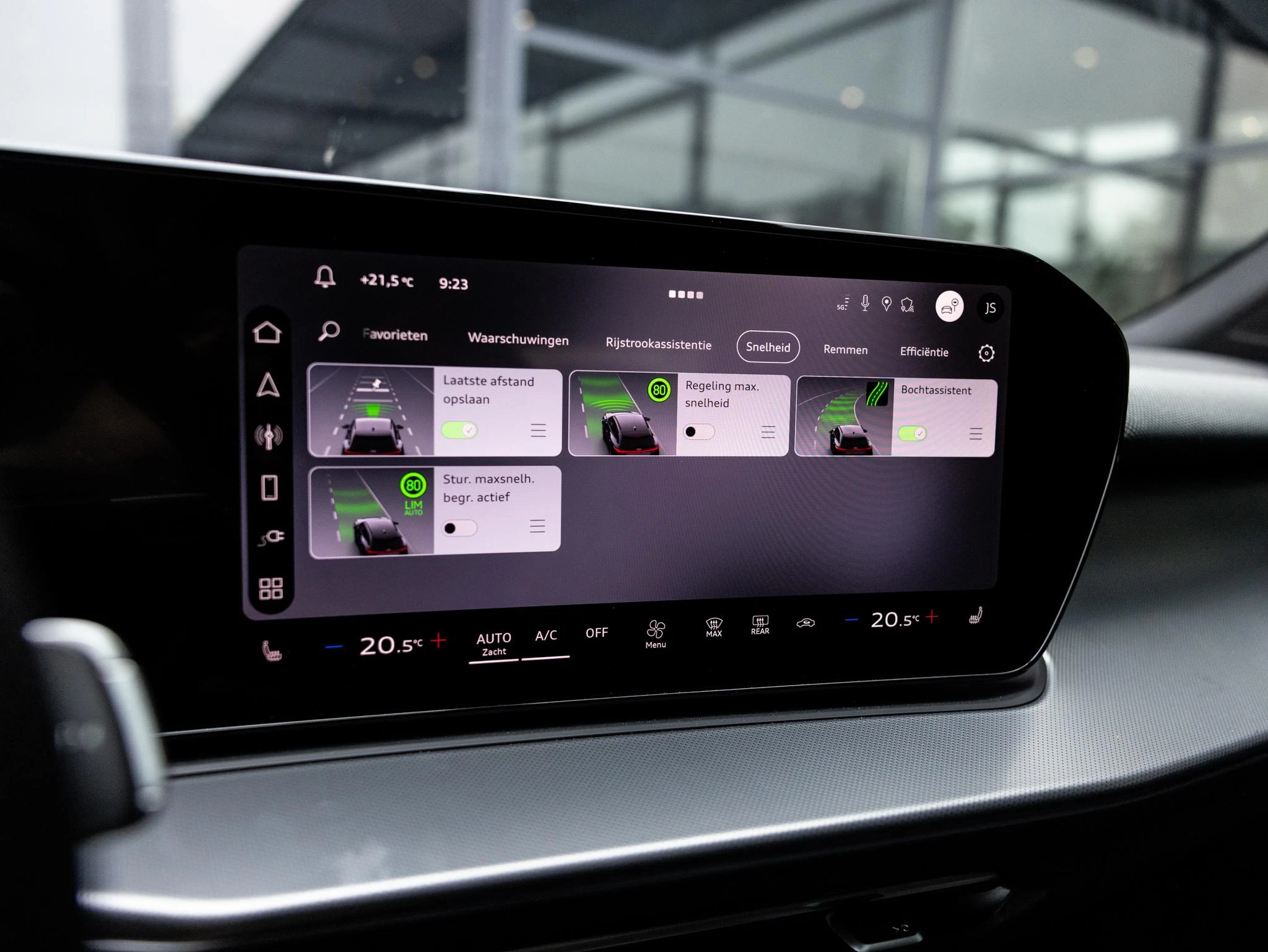 Audi-Q3-image-24