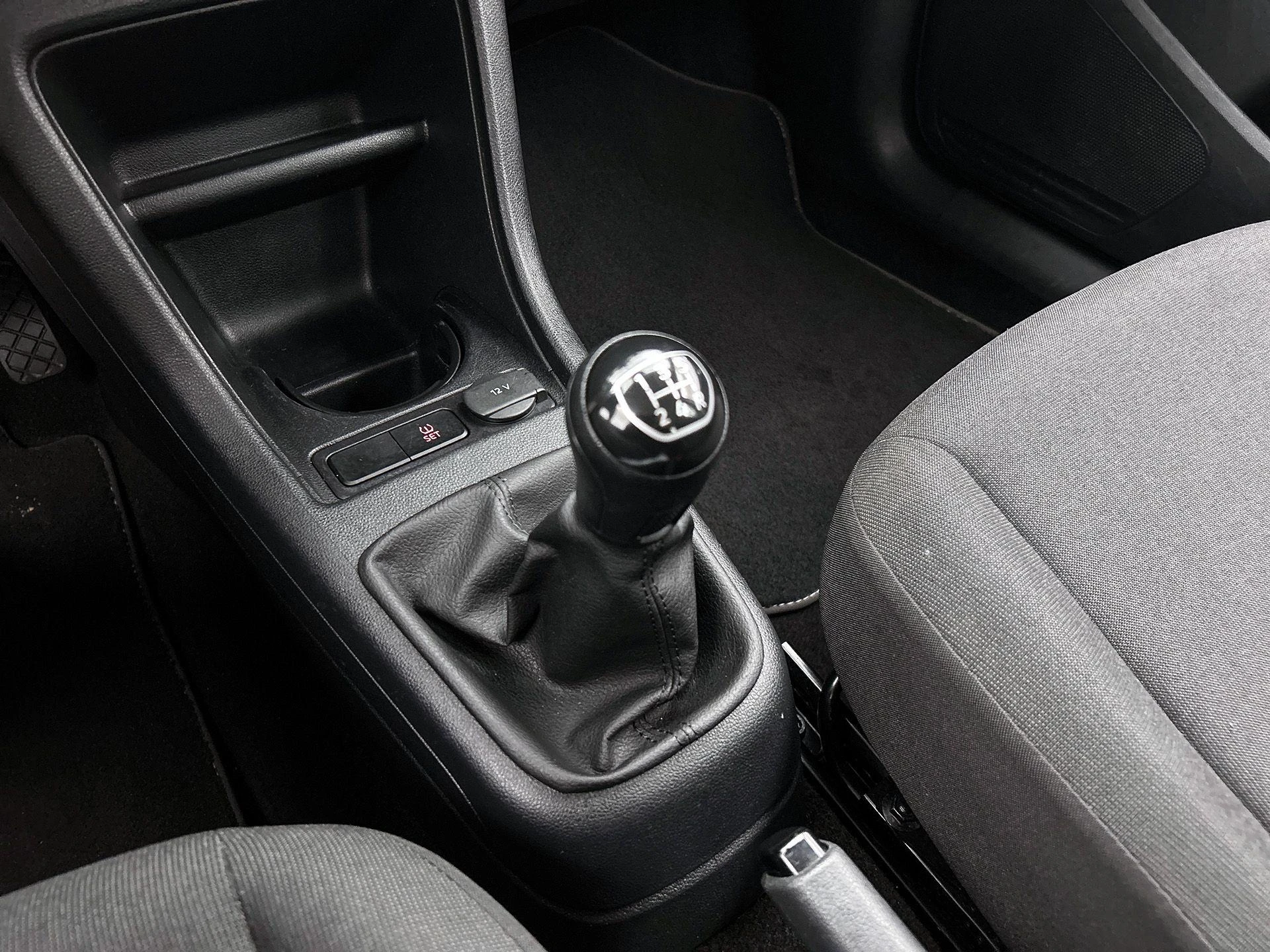 Volkswagen-up!-image-20